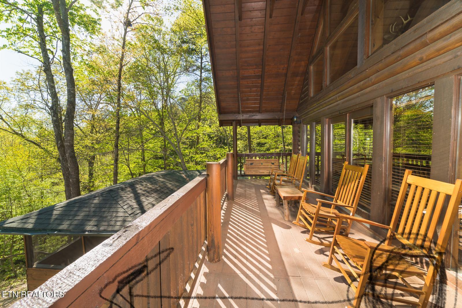1009 Ravens Ford Way Sevierville TN 37876
