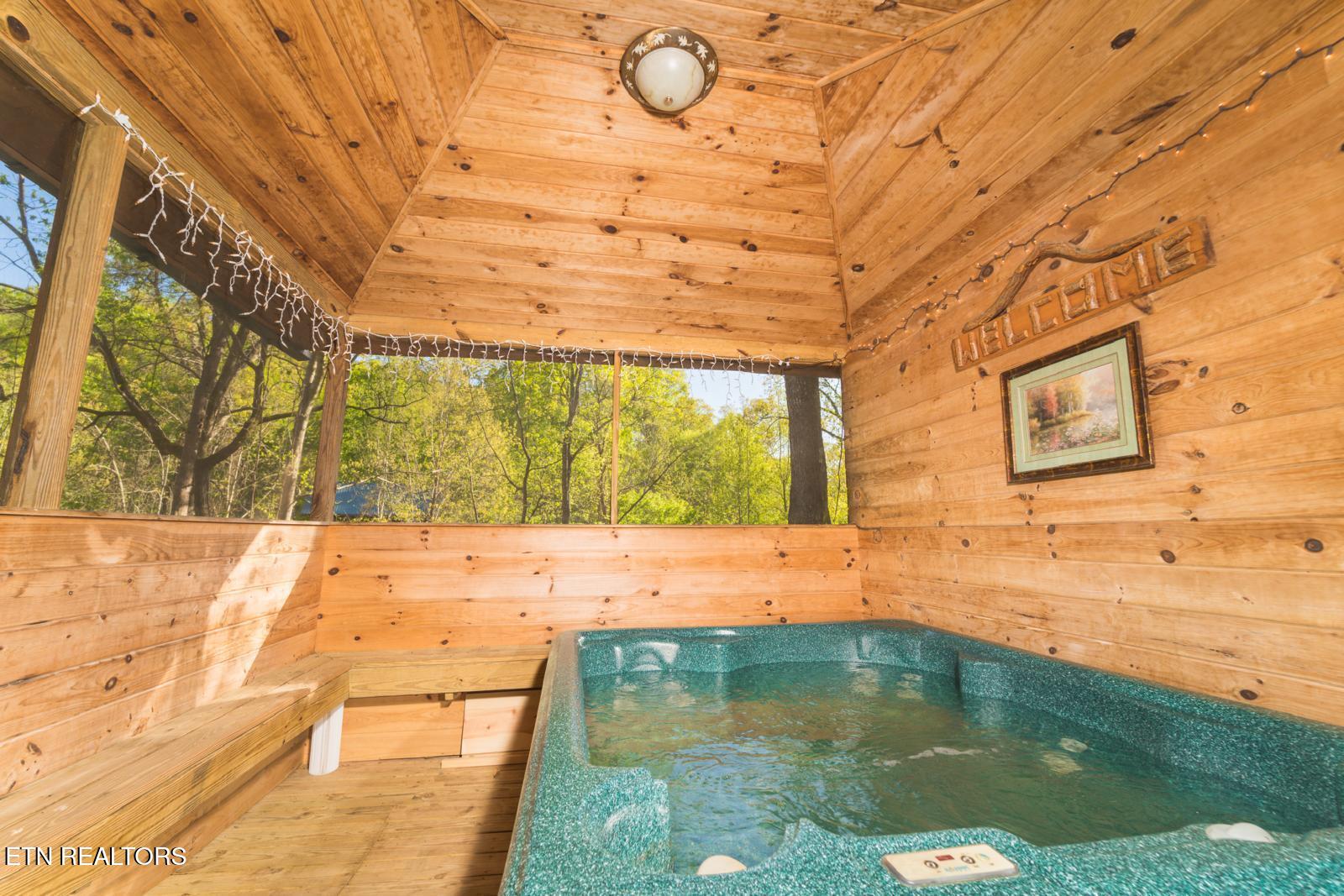 1009 Ravens Ford Way Sevierville TN 37876