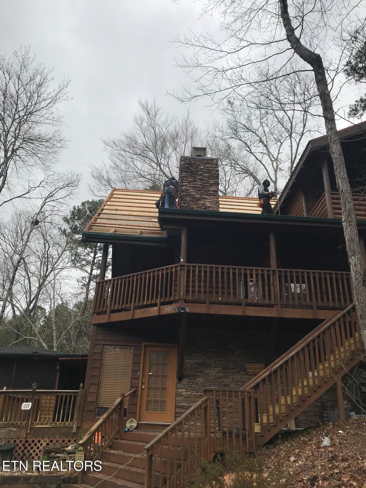 1009 Ravens Ford Way Sevierville TN 37876