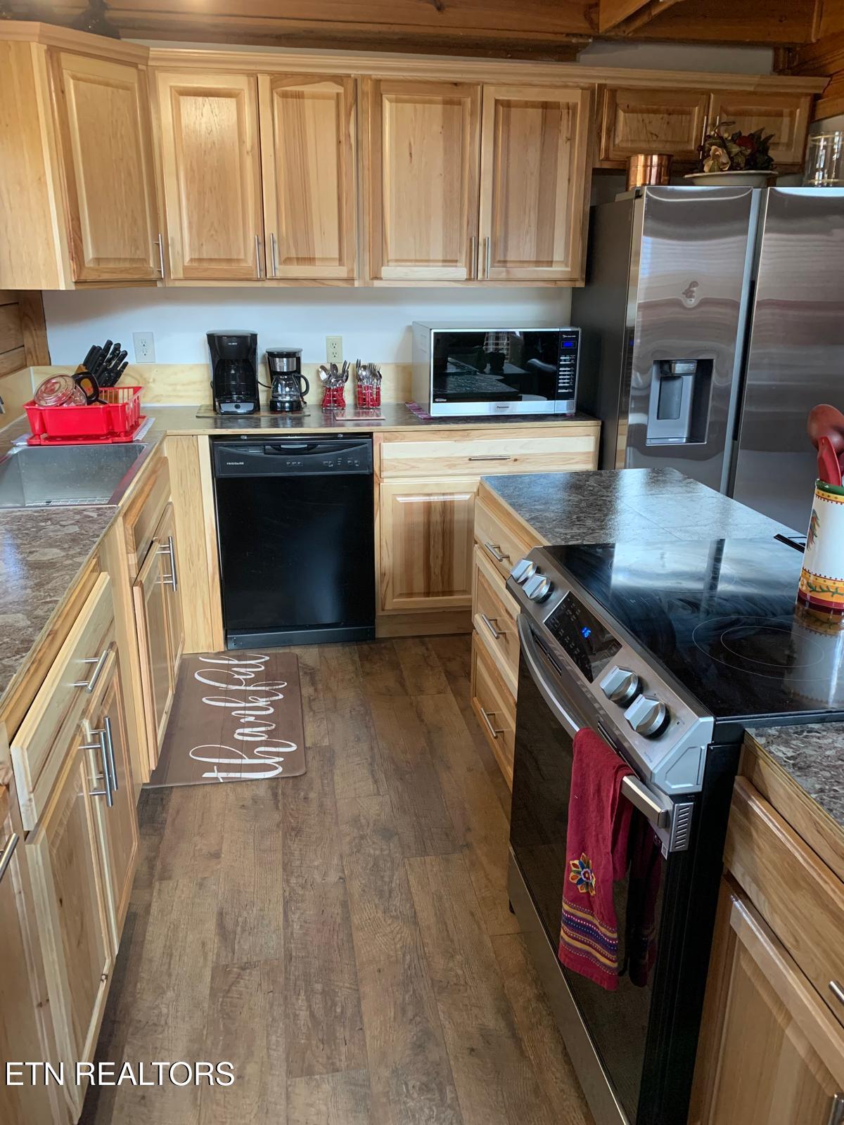 1009 Ravens Ford Way Sevierville TN 37876