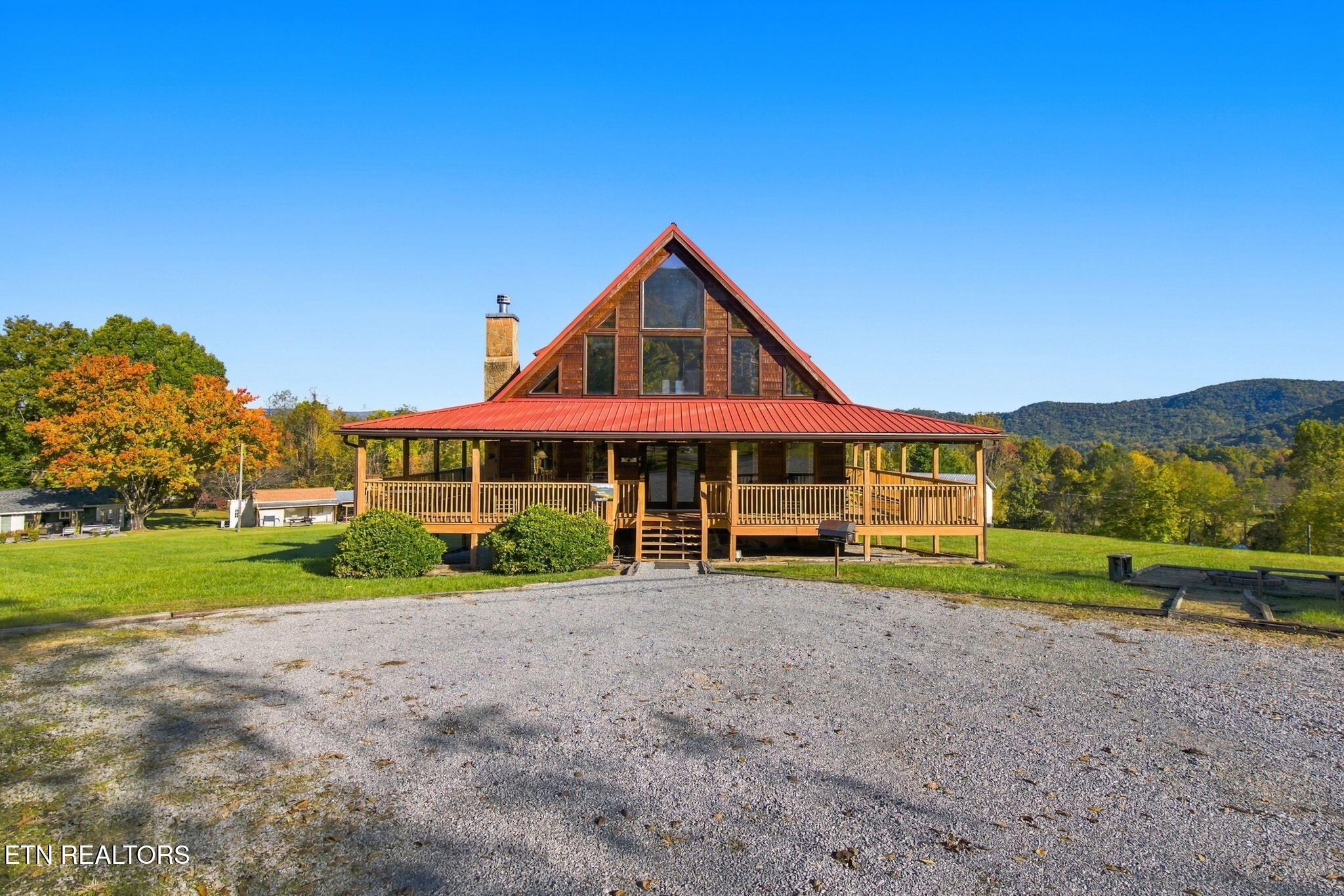 3213 Grinders Way Sevierville TN 37862