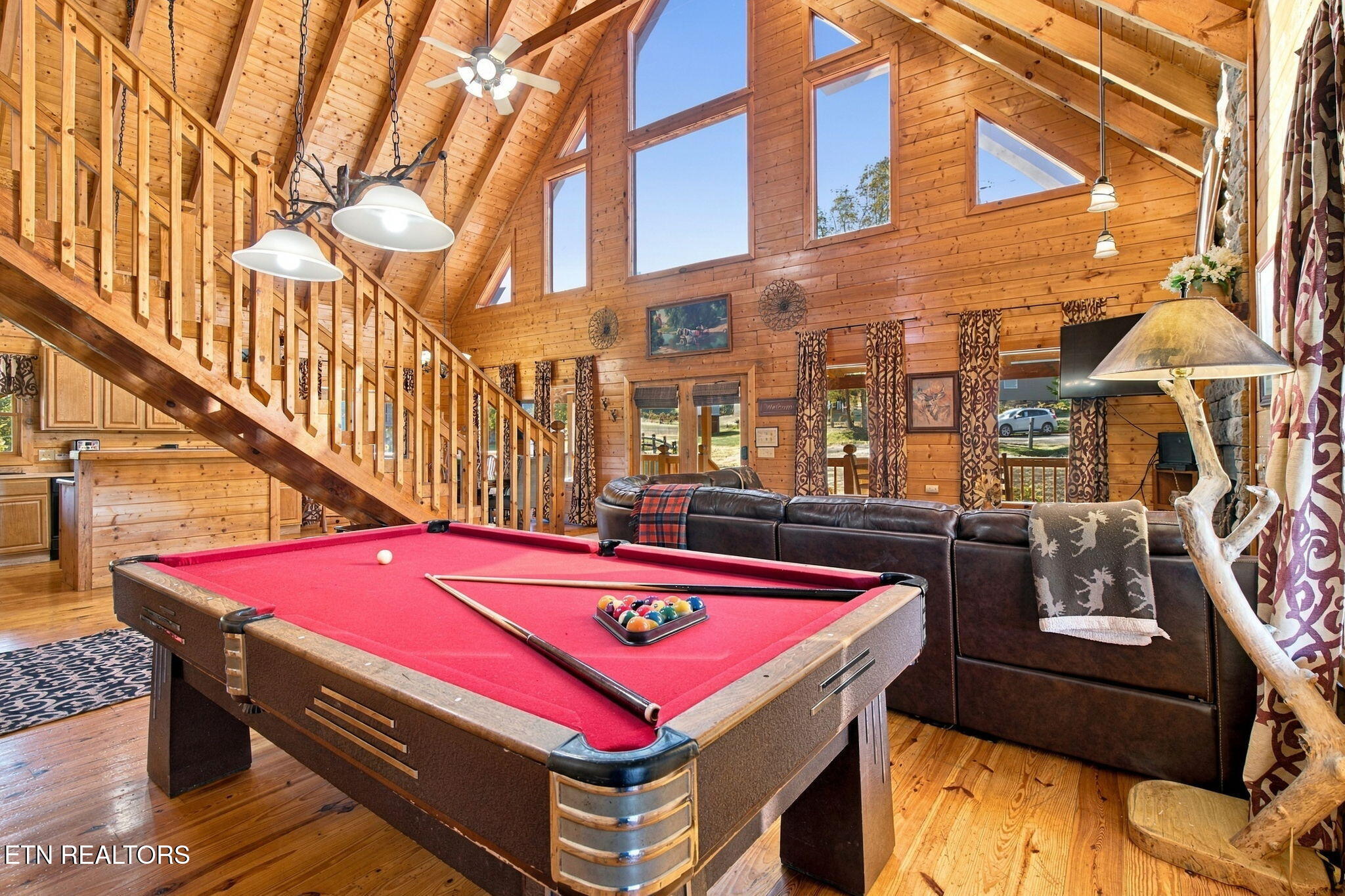 3213 Grinders Way Sevierville TN 37862