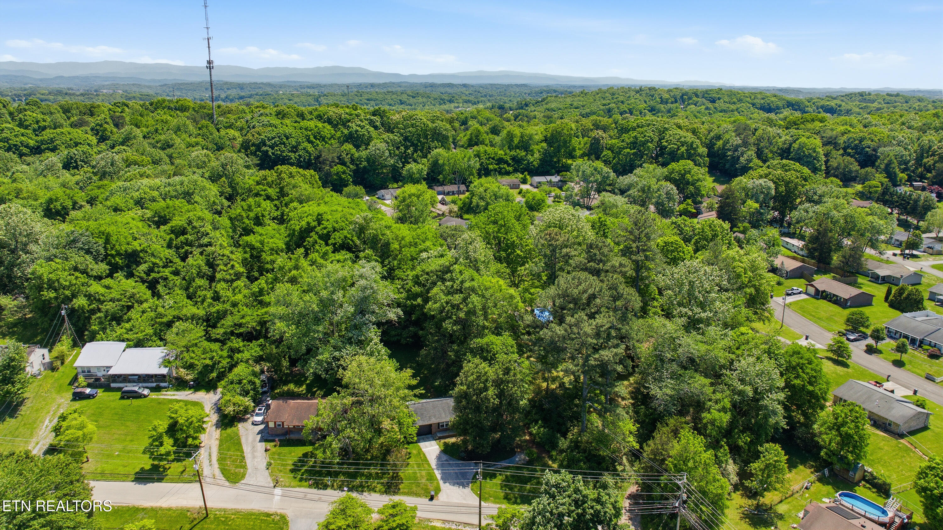 1940 Cecil Johnson Road Knoxville TN 37921