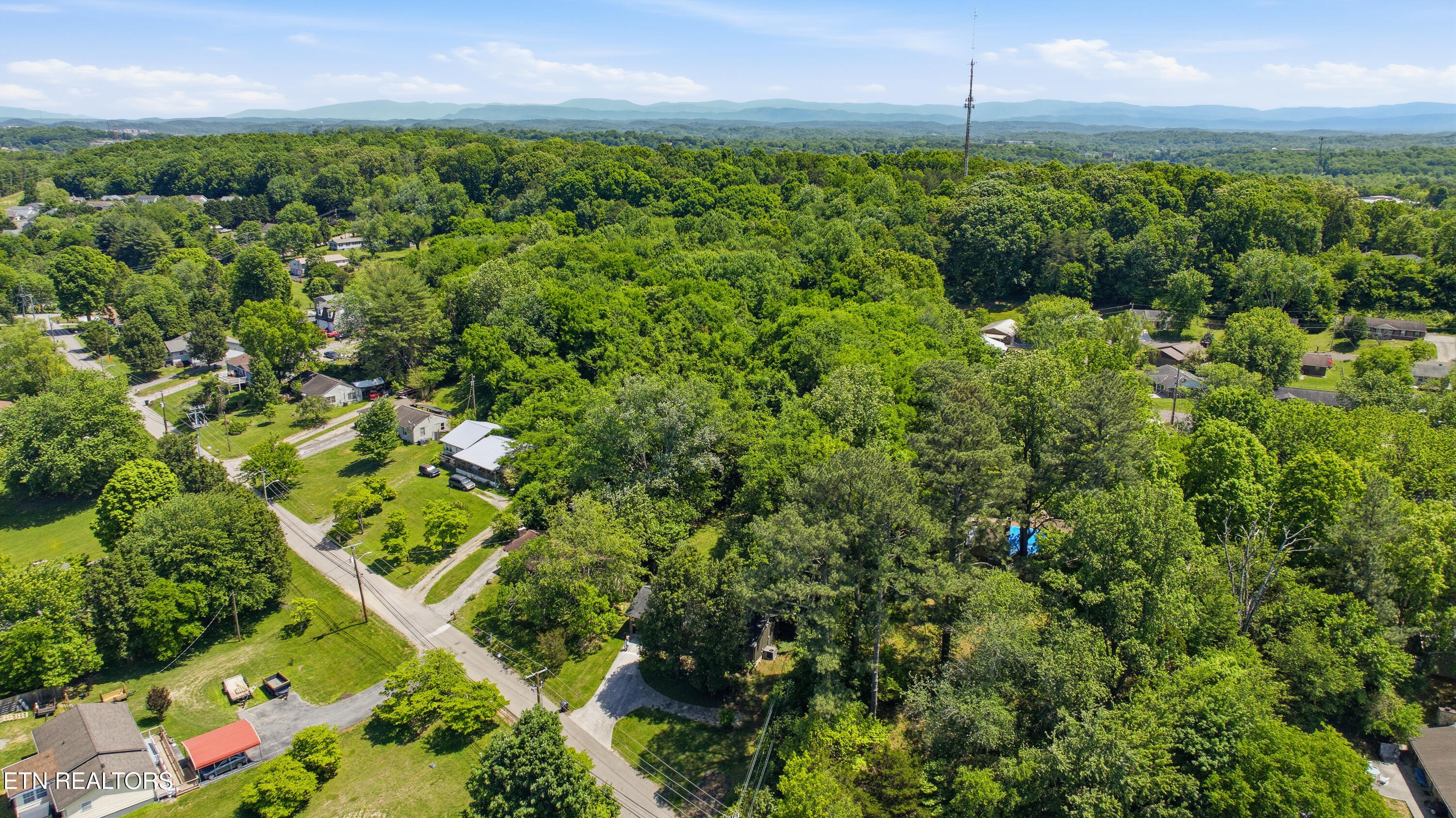 1940 Cecil Johnson Road Knoxville TN 37921
