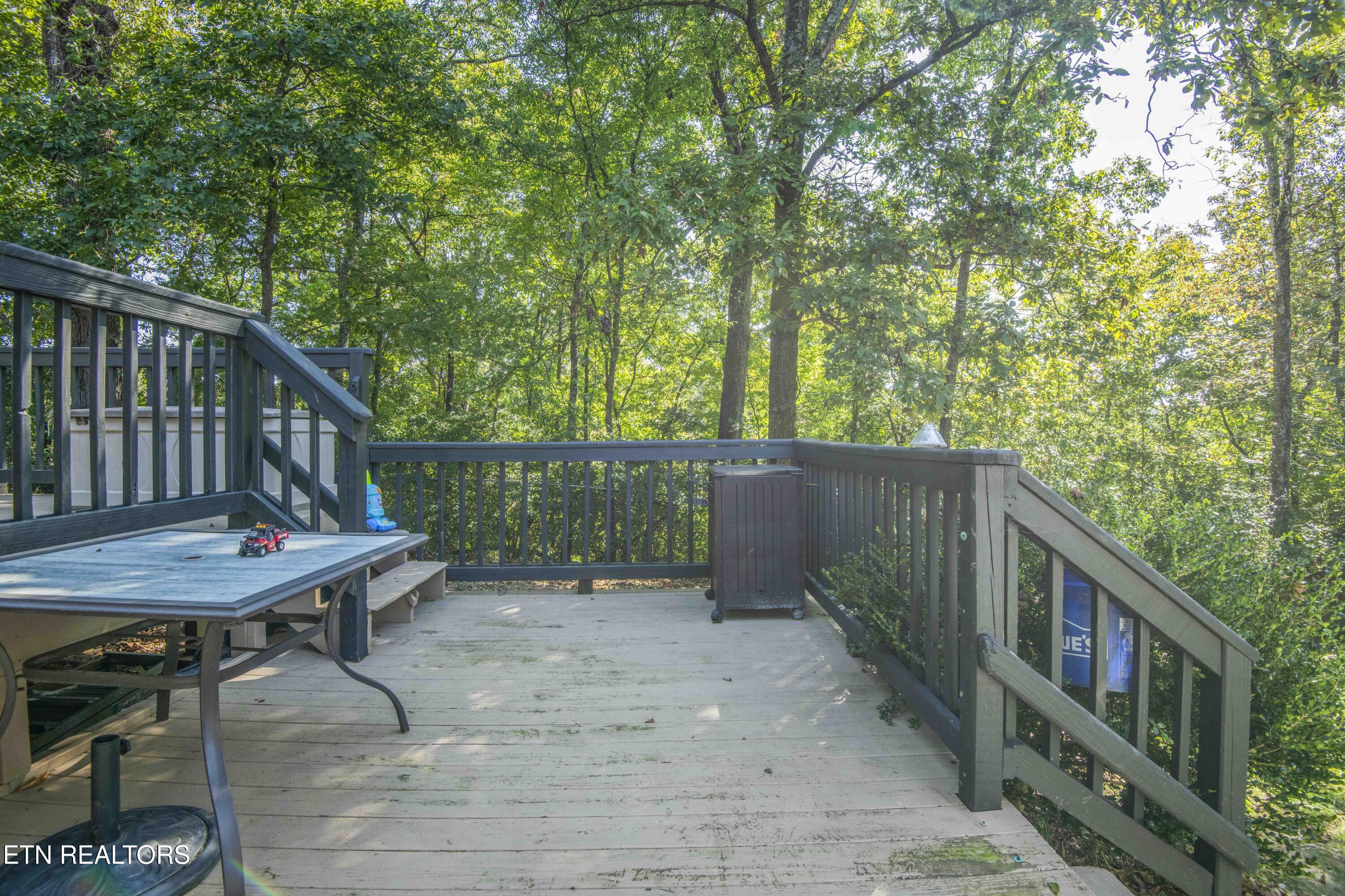 1612 NW Helmbolt Road Knoxville TN 37909