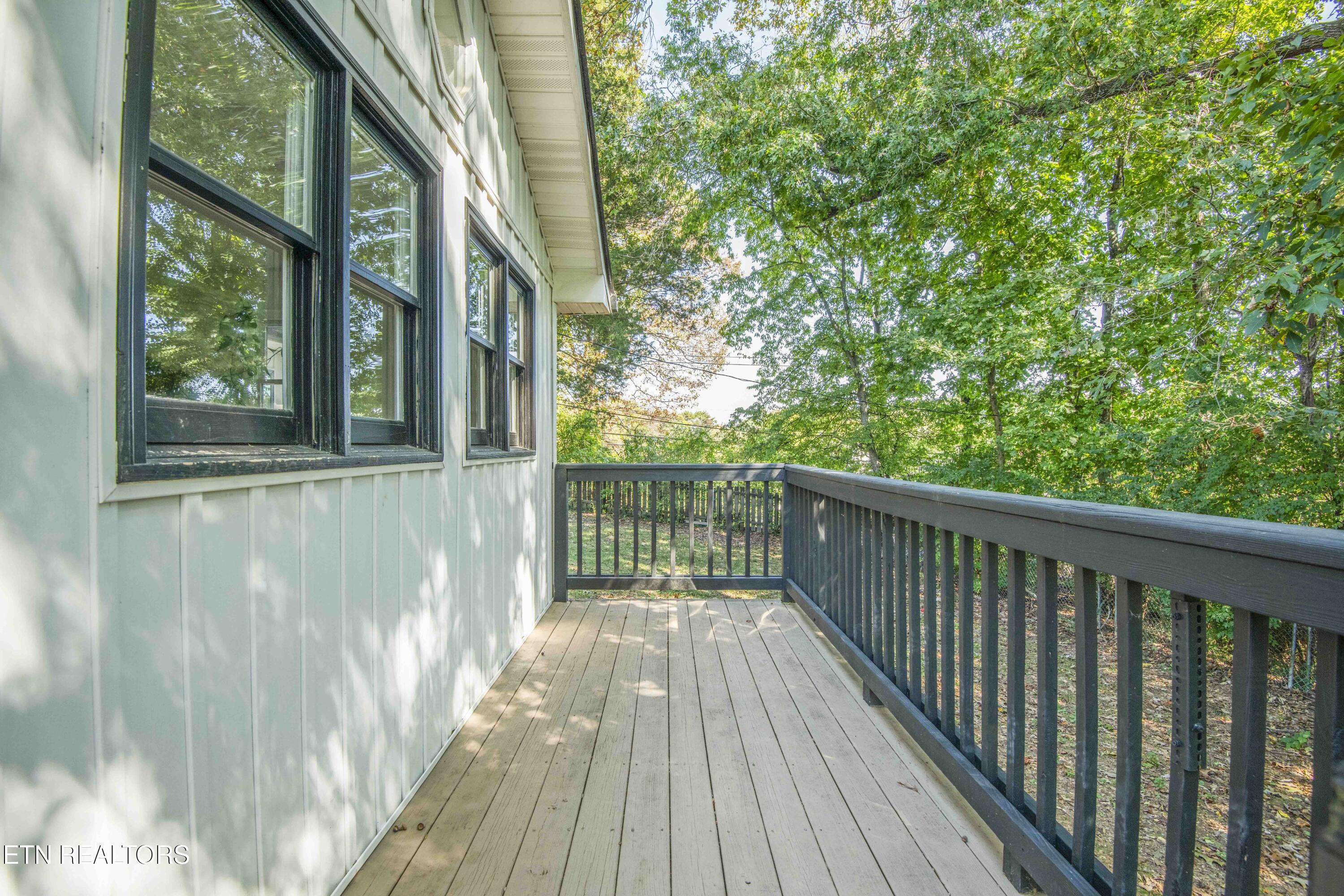 1612 NW Helmbolt Road Knoxville TN 37909