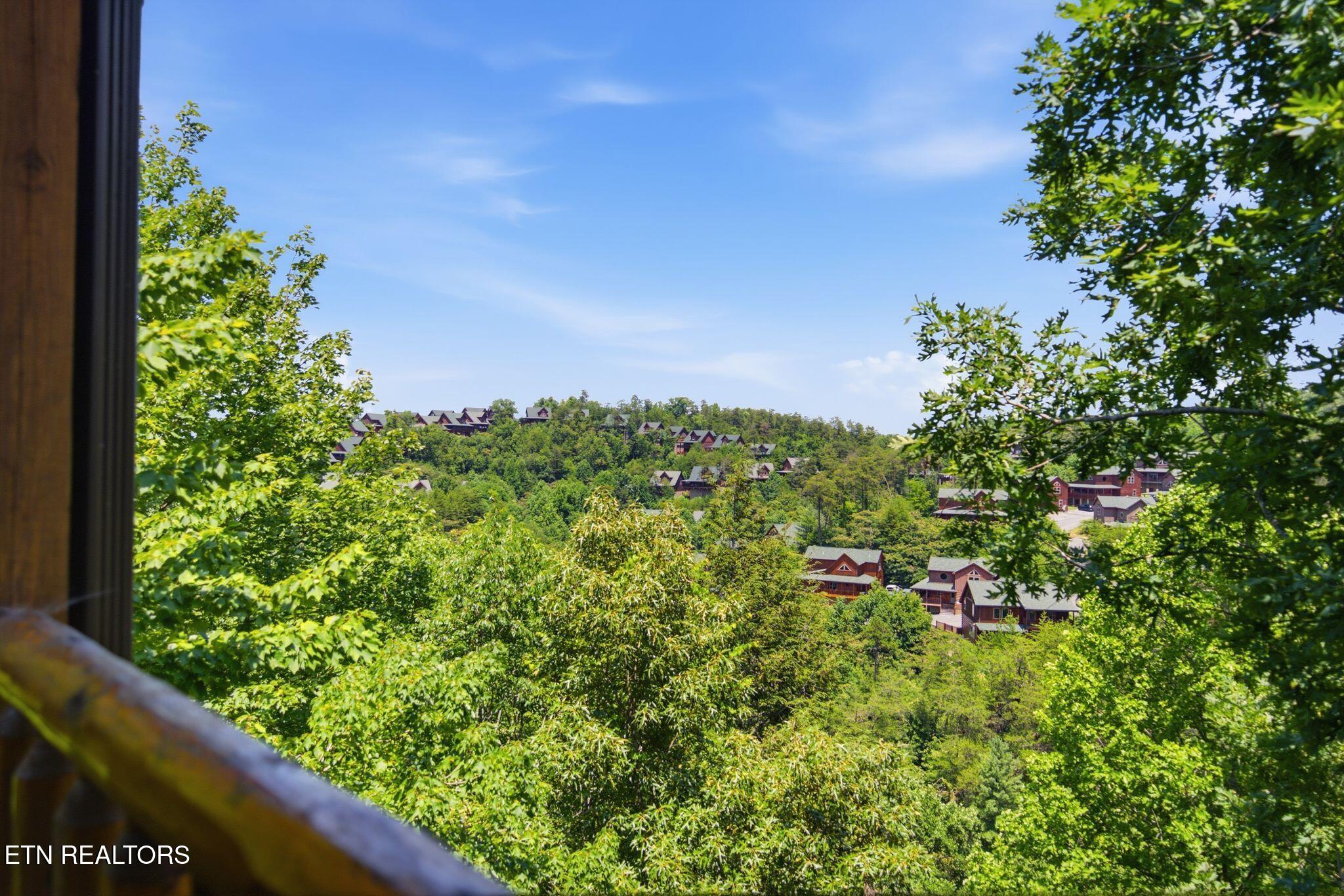 1012 Owls Nest Way Sevierville TN 37862