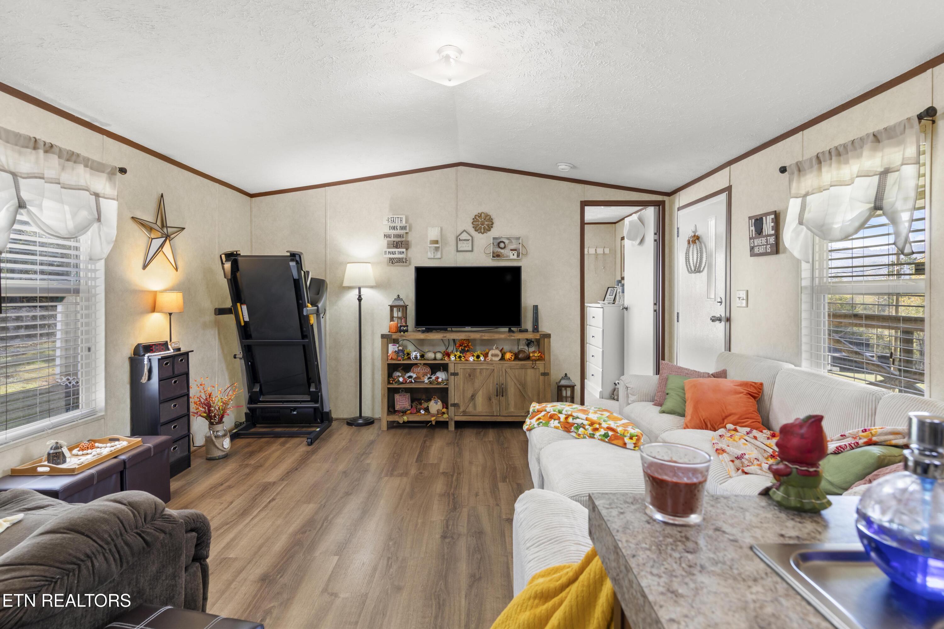 221 Sinnamon Lane Rutledge TN 37861