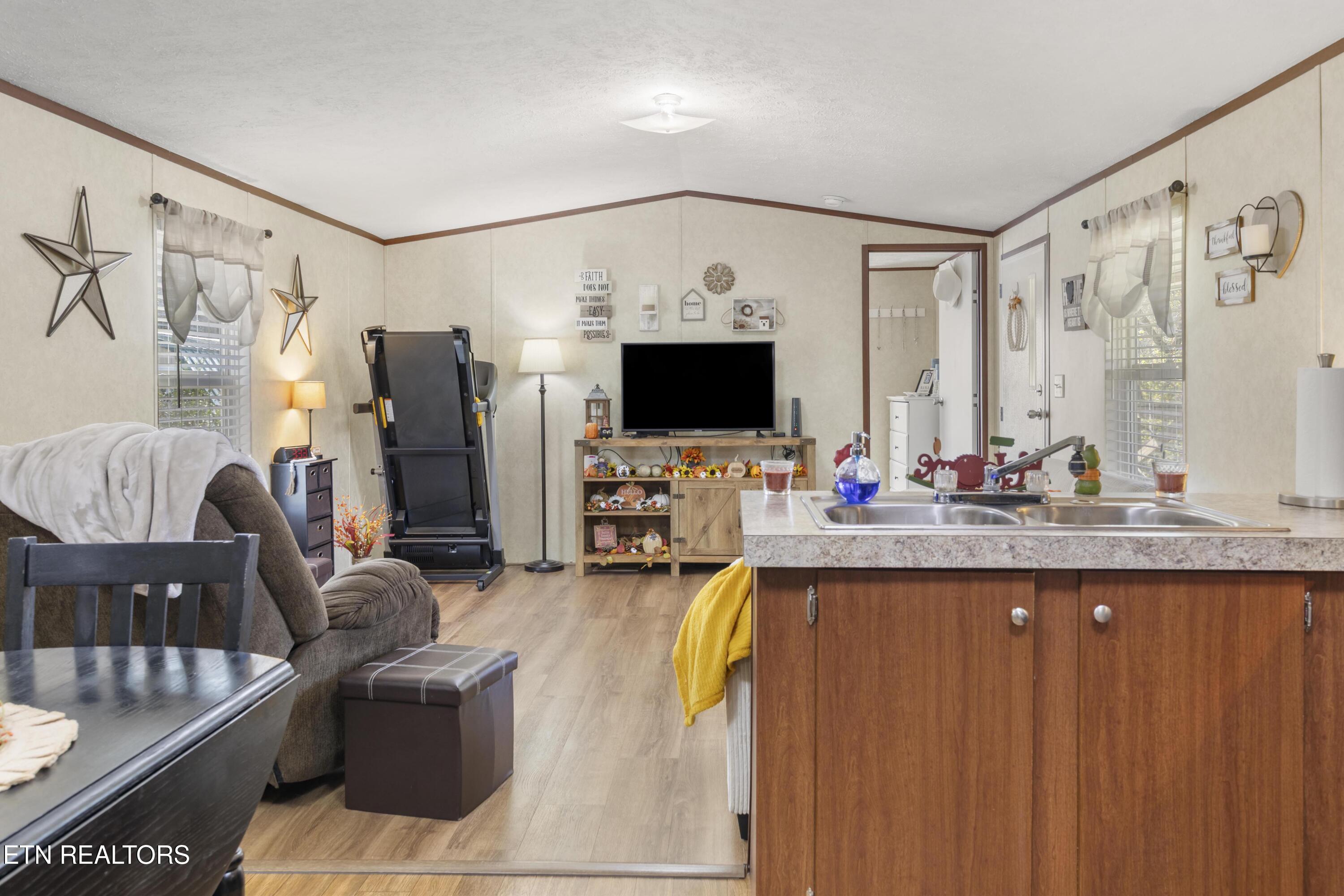 221 Sinnamon Lane Rutledge TN 37861