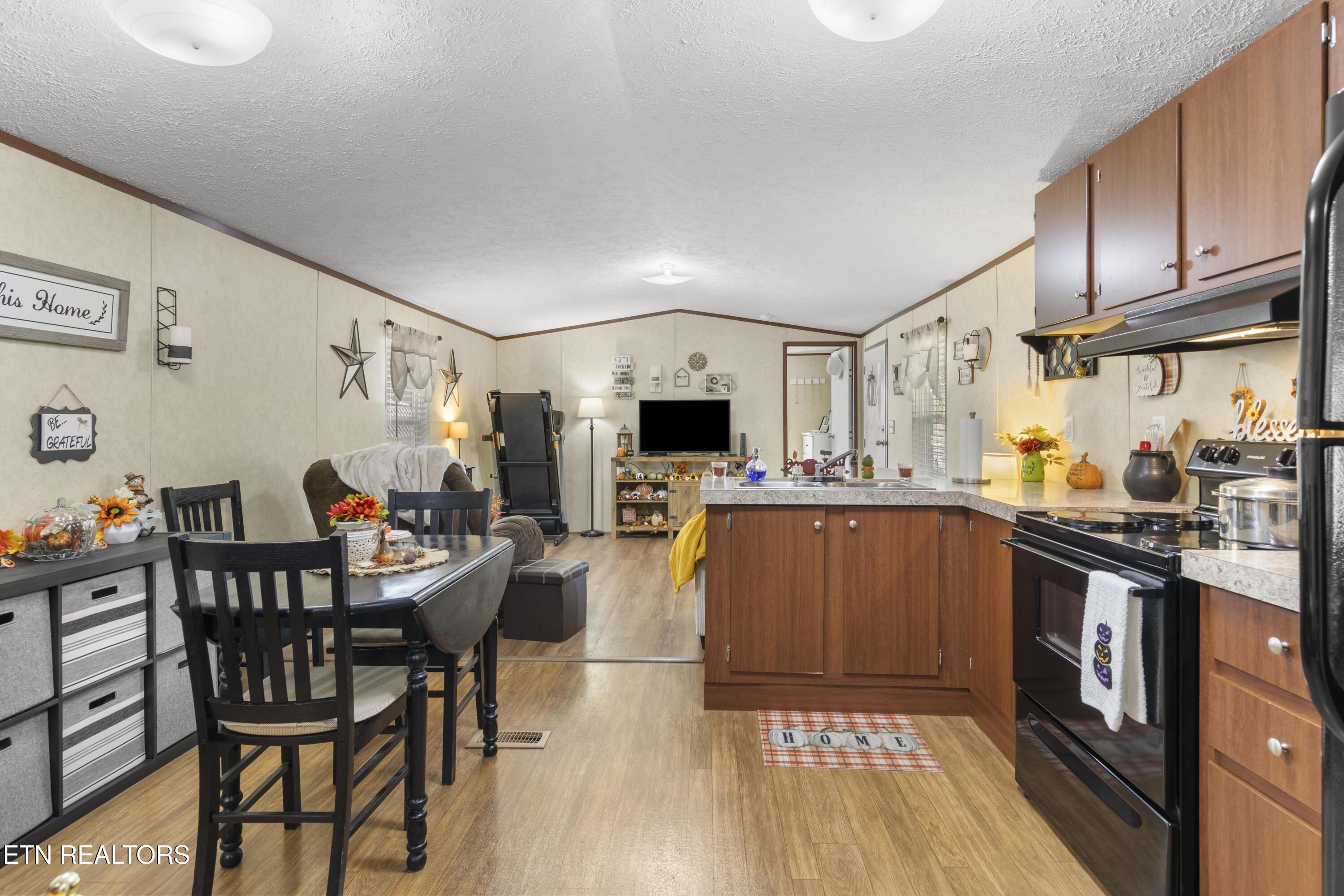 221 Sinnamon Lane Rutledge TN 37861