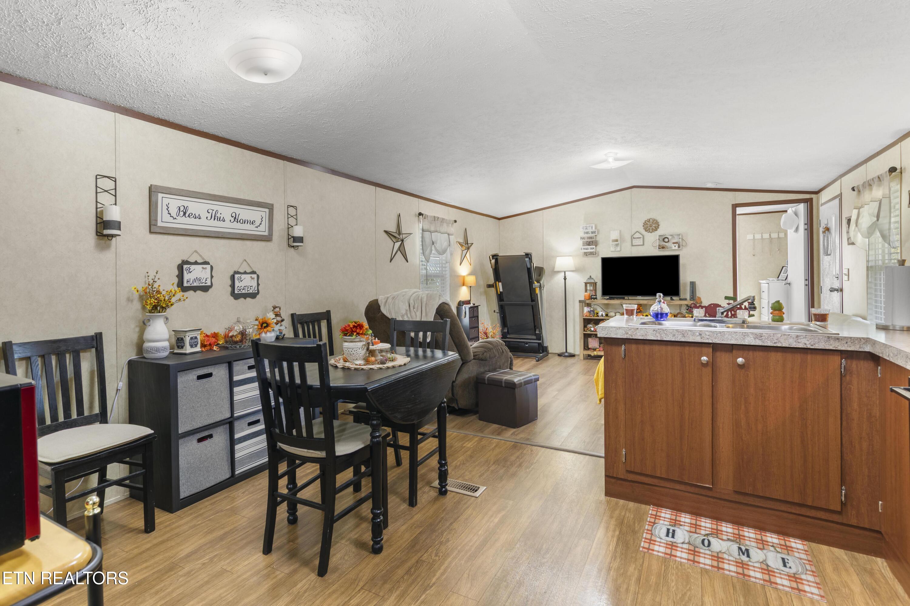 221 Sinnamon Lane Rutledge TN 37861