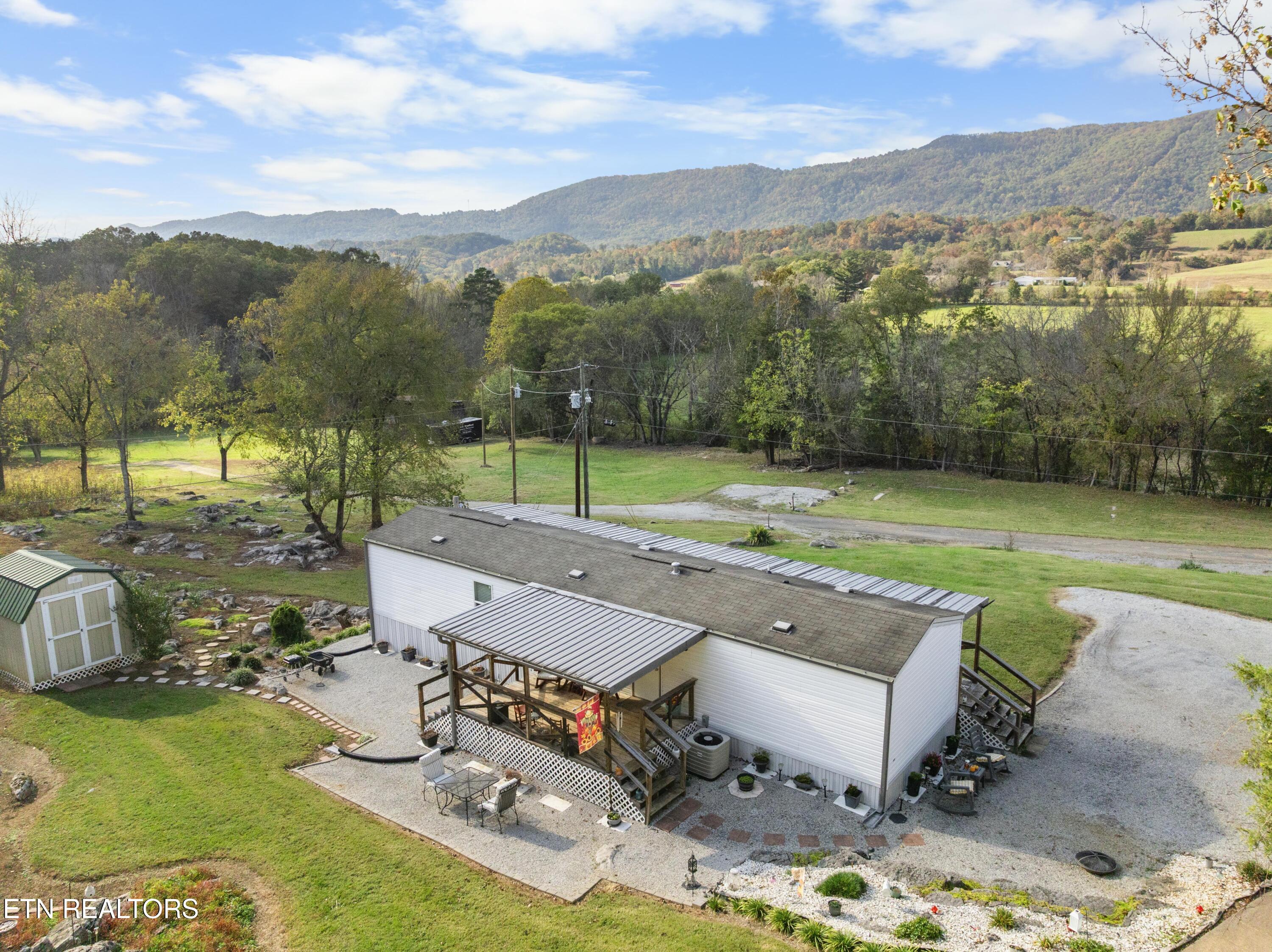 221 Sinnamon Lane Rutledge TN 37861