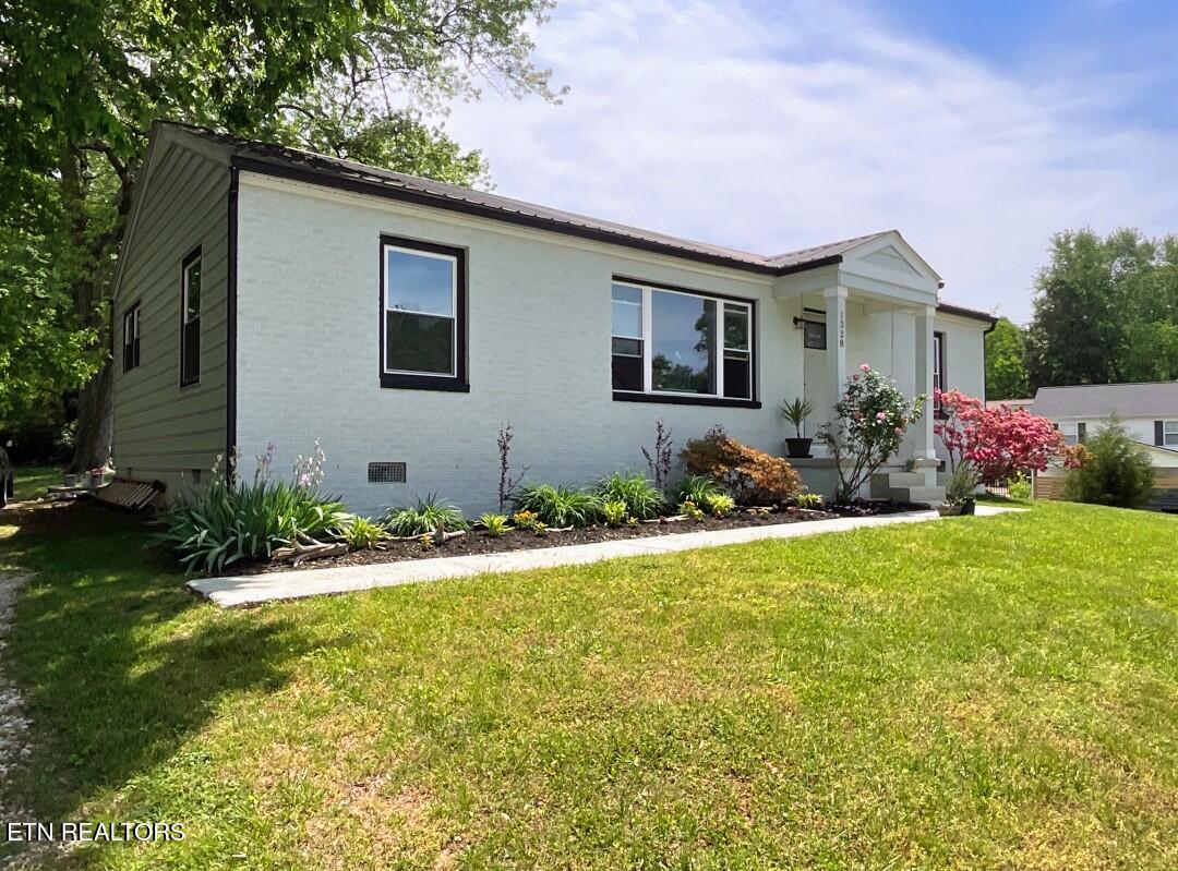1328 Byrd Circle Kingston TN 37763