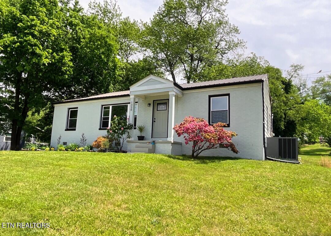 1328 Byrd Circle Kingston TN 37763