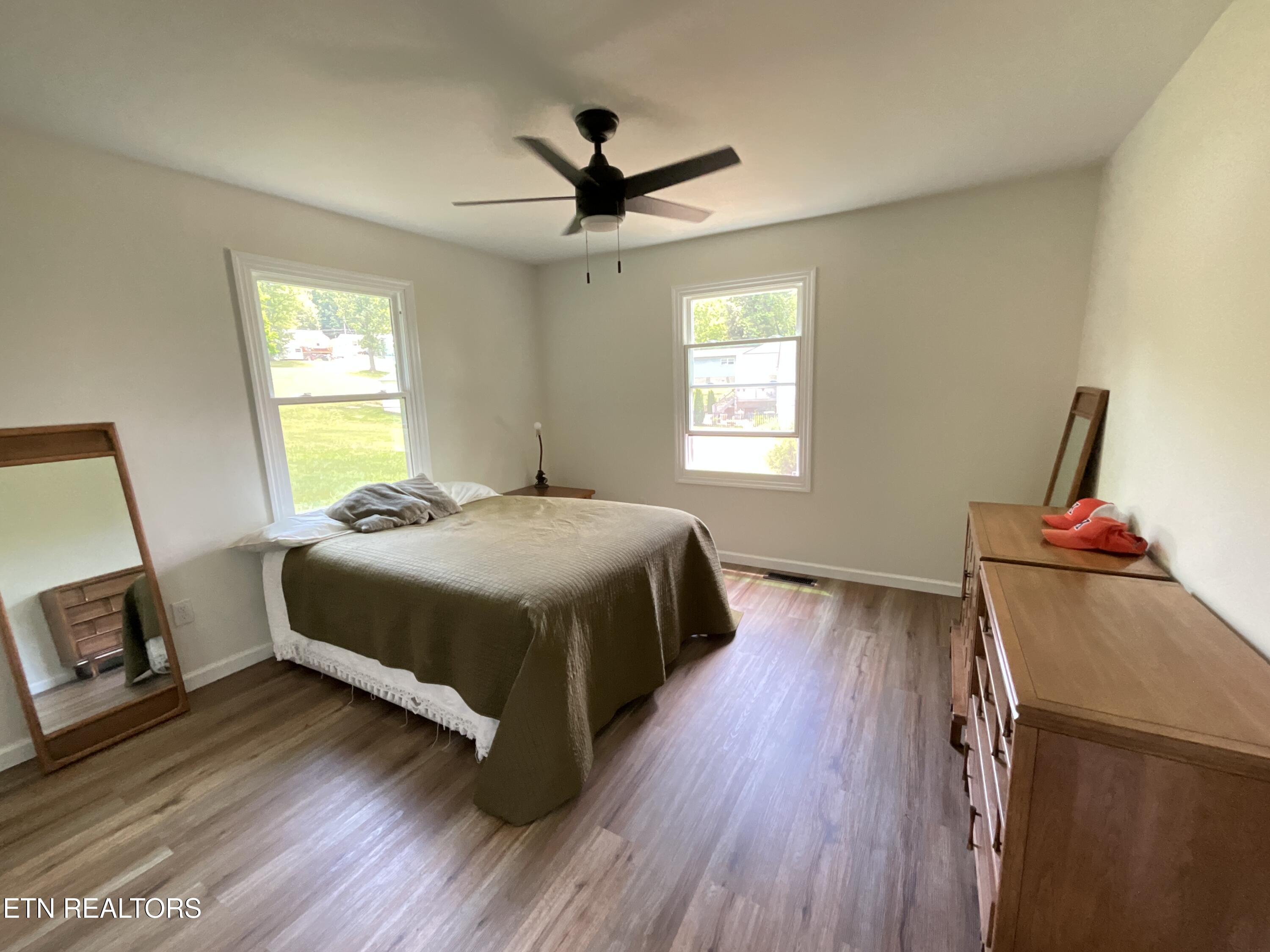 1328 Byrd Circle Kingston TN 37763