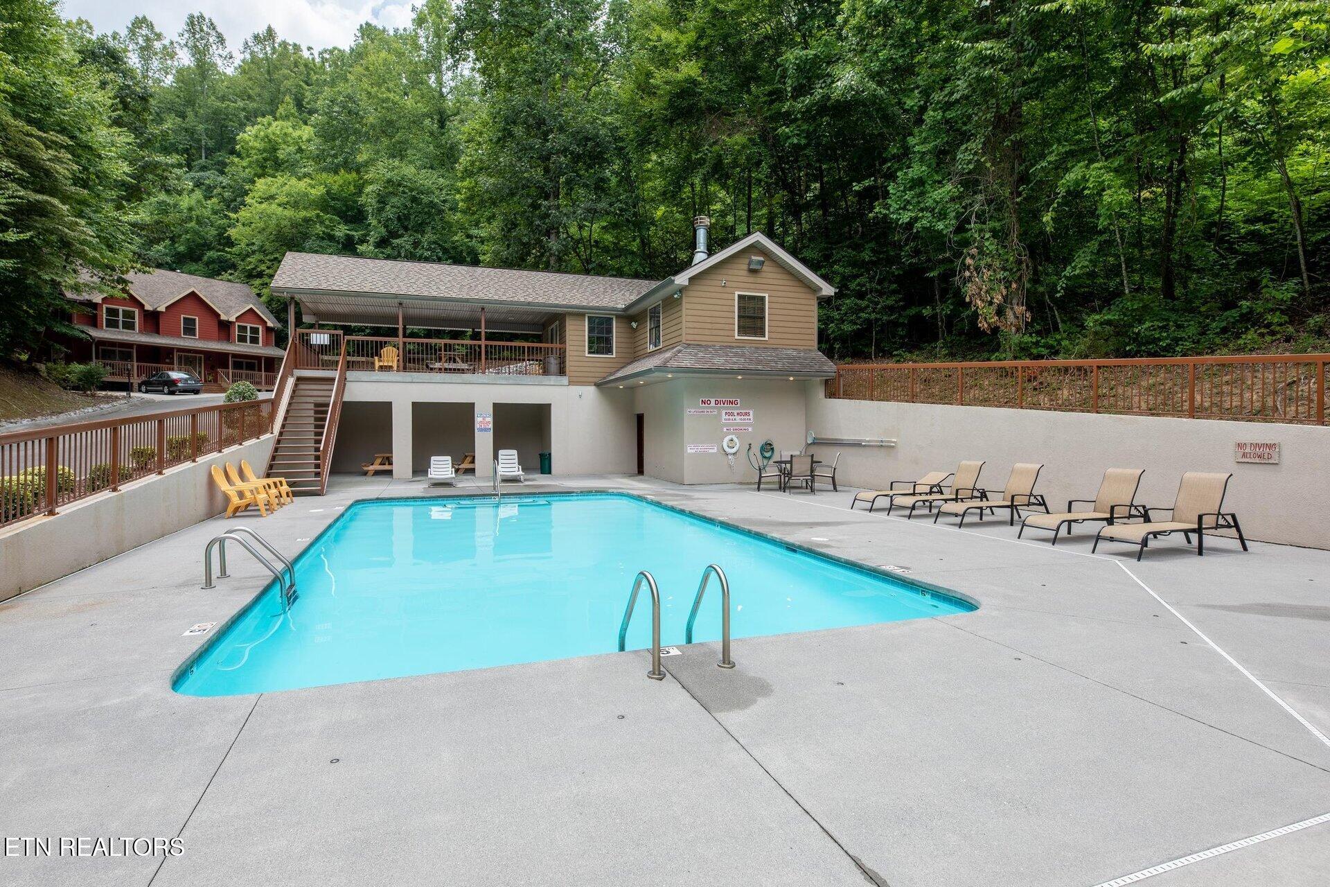 3516 Brook Stone Way Pigeon Forge TN 37863