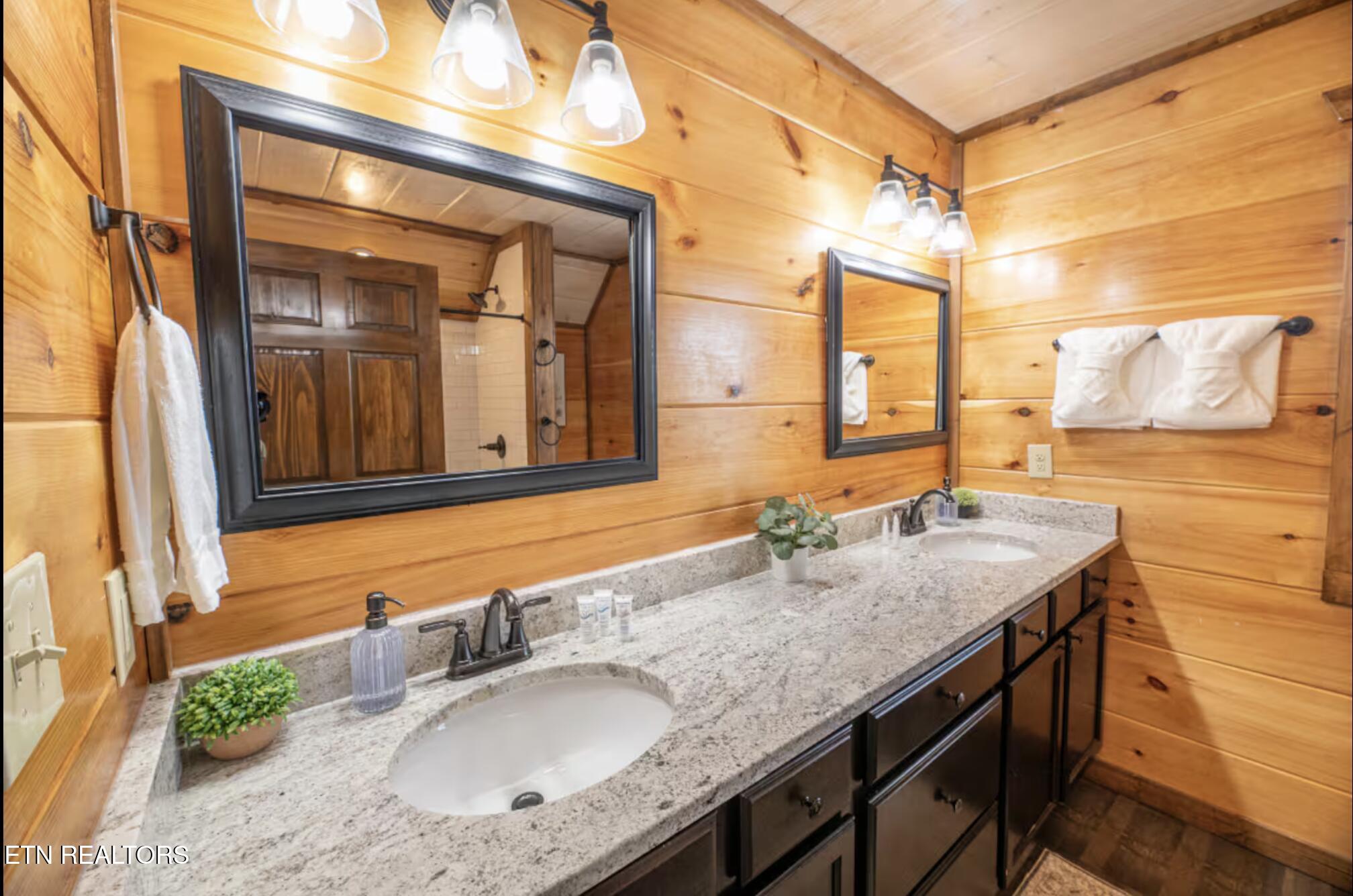 855 Osprey Way Pigeon Forge TN 37863