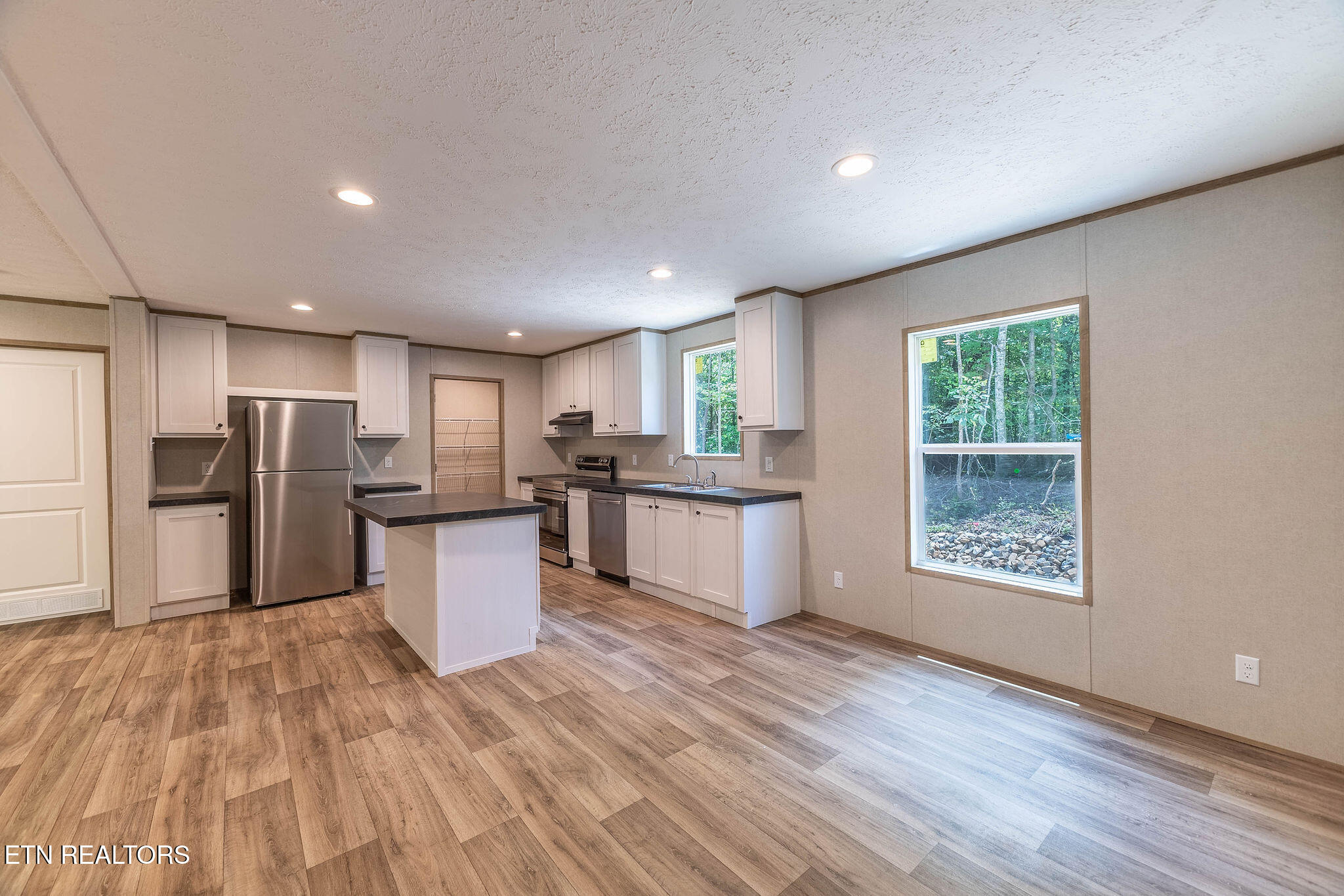 135 Pinecrest Drive Loudon TN 37774