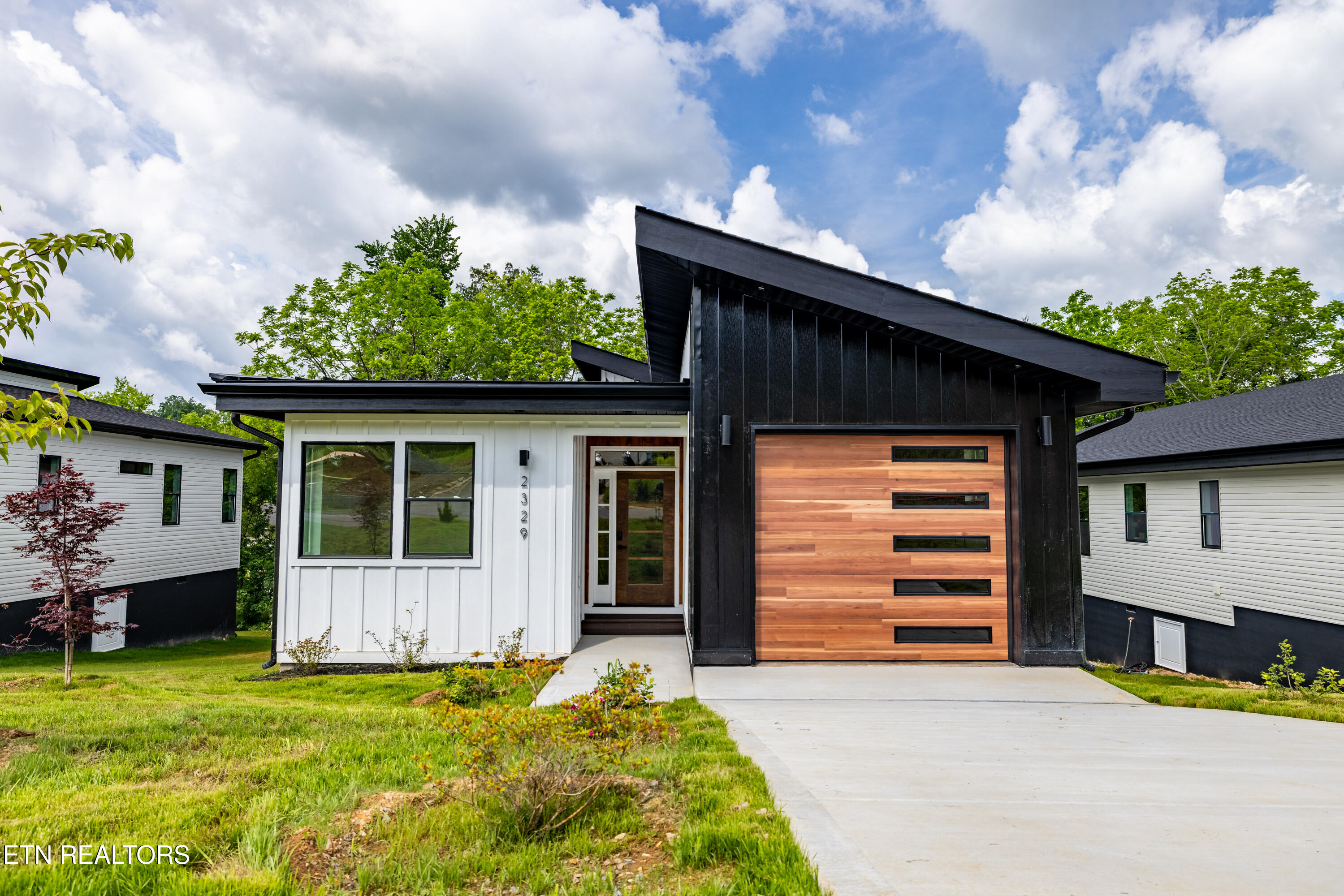 2329 Rock Gardens Drive Sevierville TN 37876