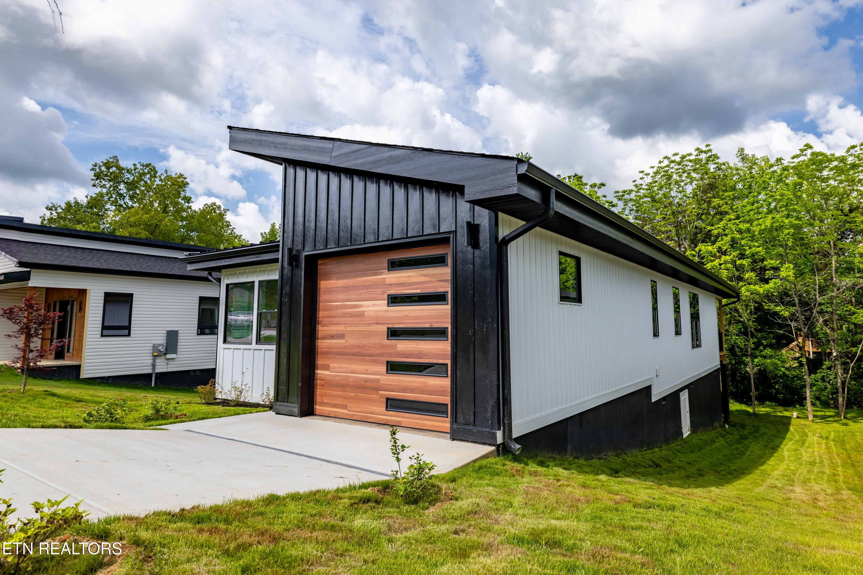 2329 Rock Gardens Drive Sevierville TN 37876