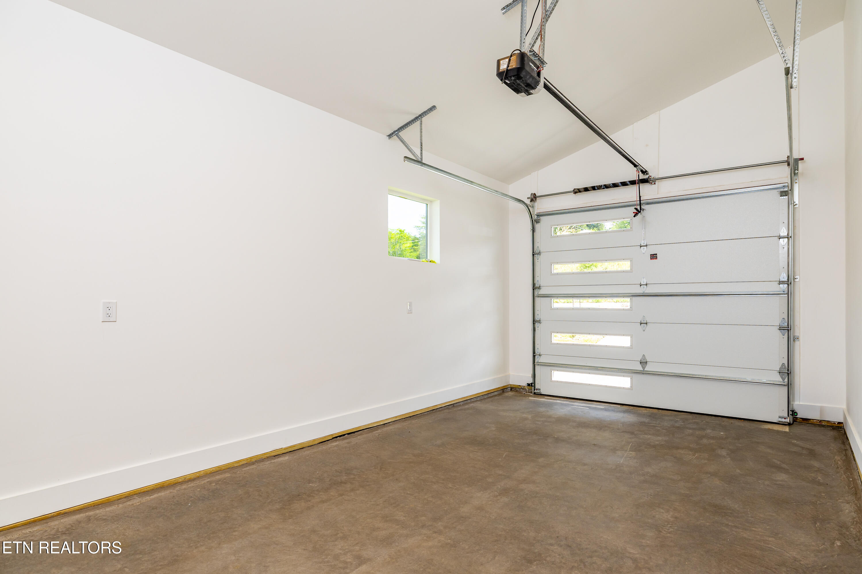 2329 Rock Gardens Drive Sevierville TN 37876