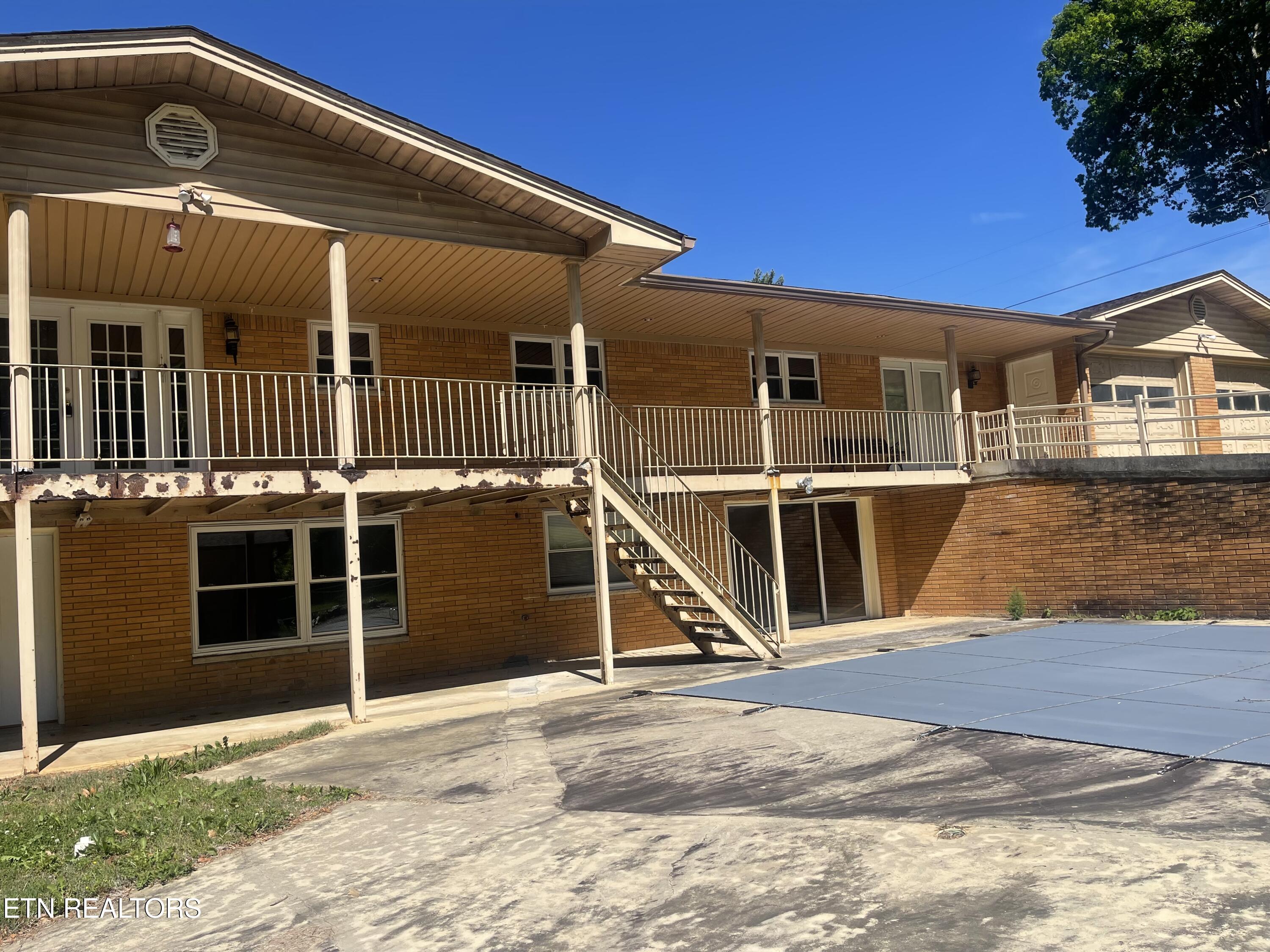 980 Blue Top Road Tazewell TN 37879