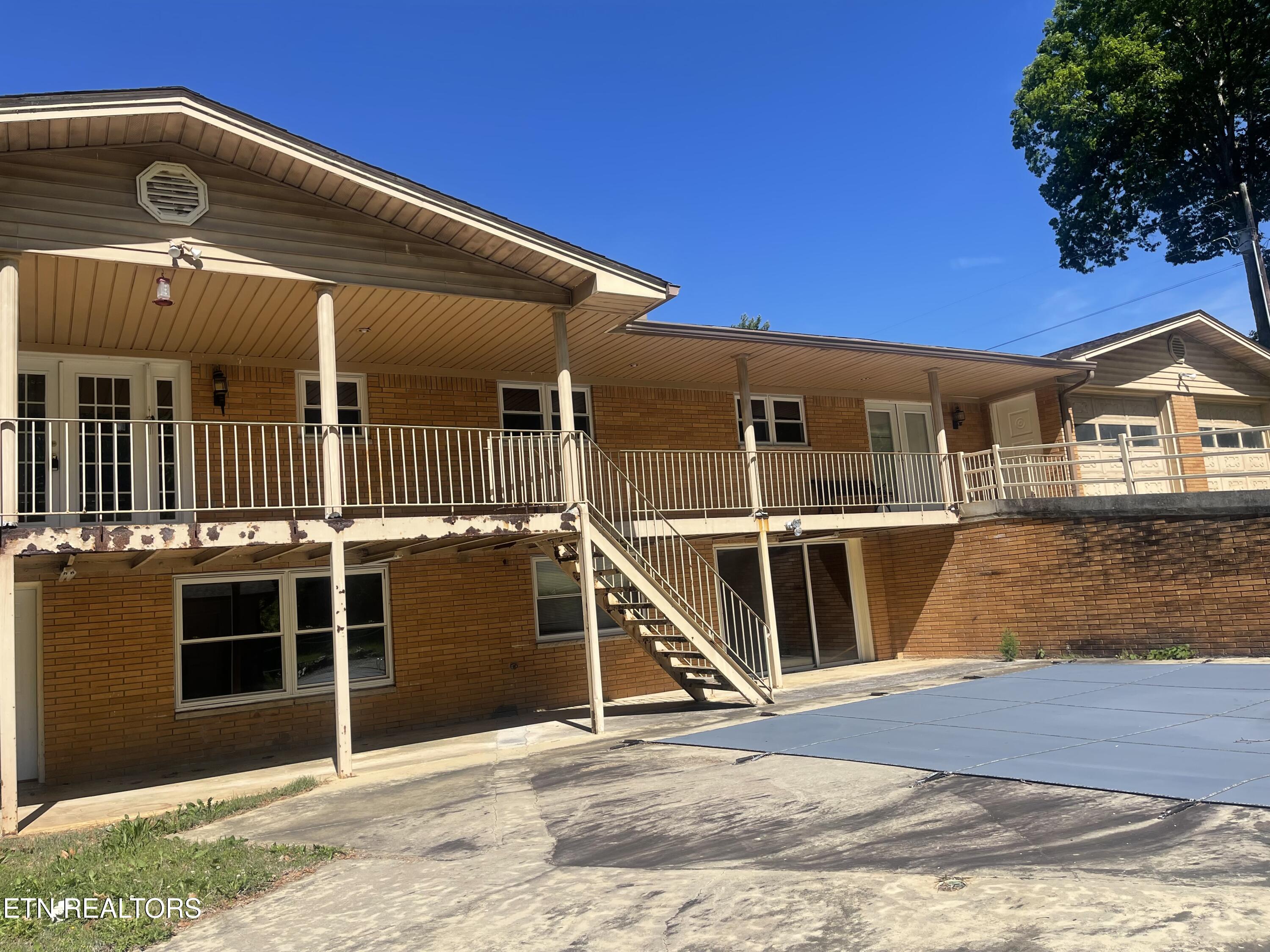 980 Blue Top Road Tazewell TN 37879