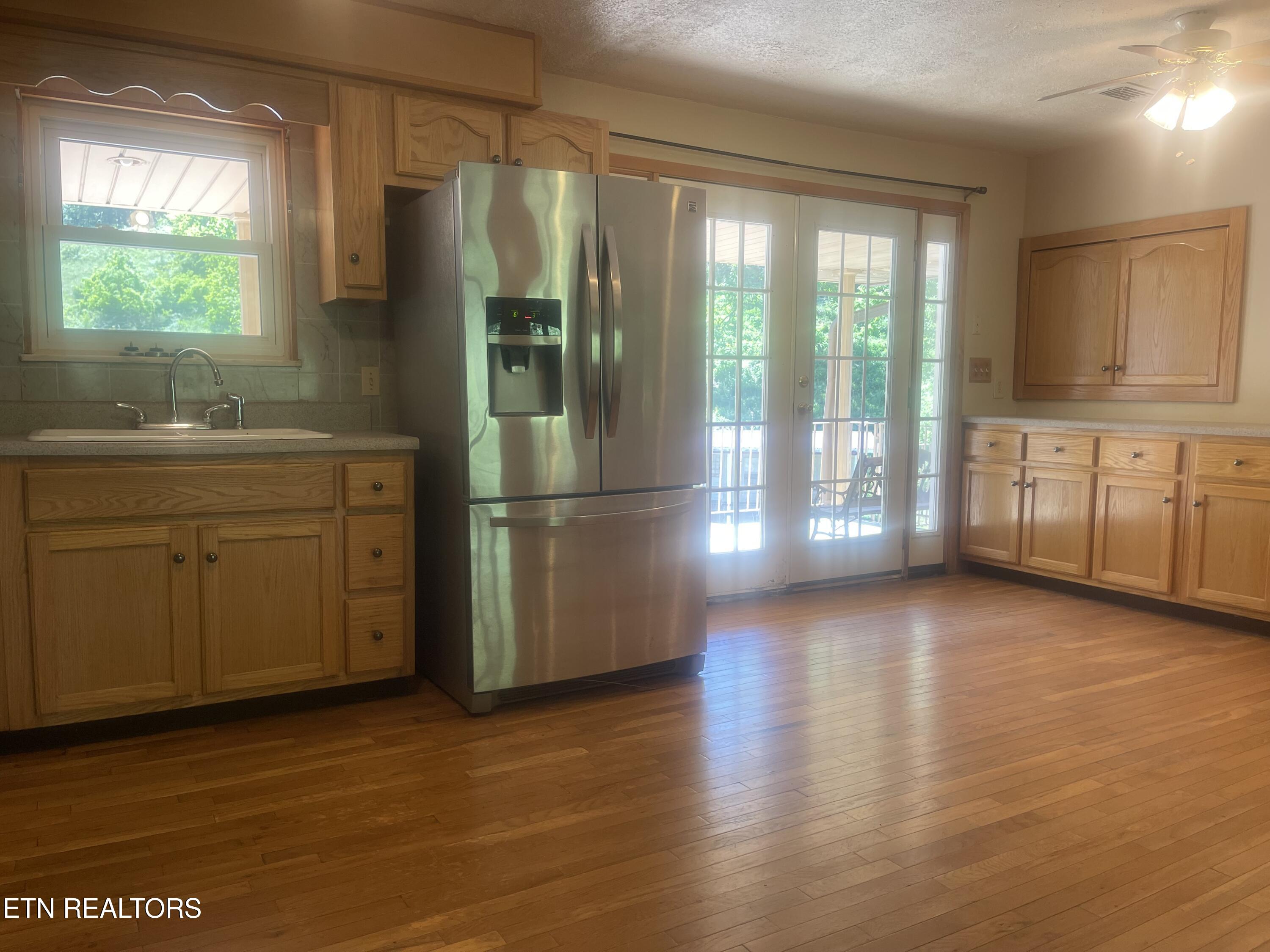 980 Blue Top Road Tazewell TN 37879