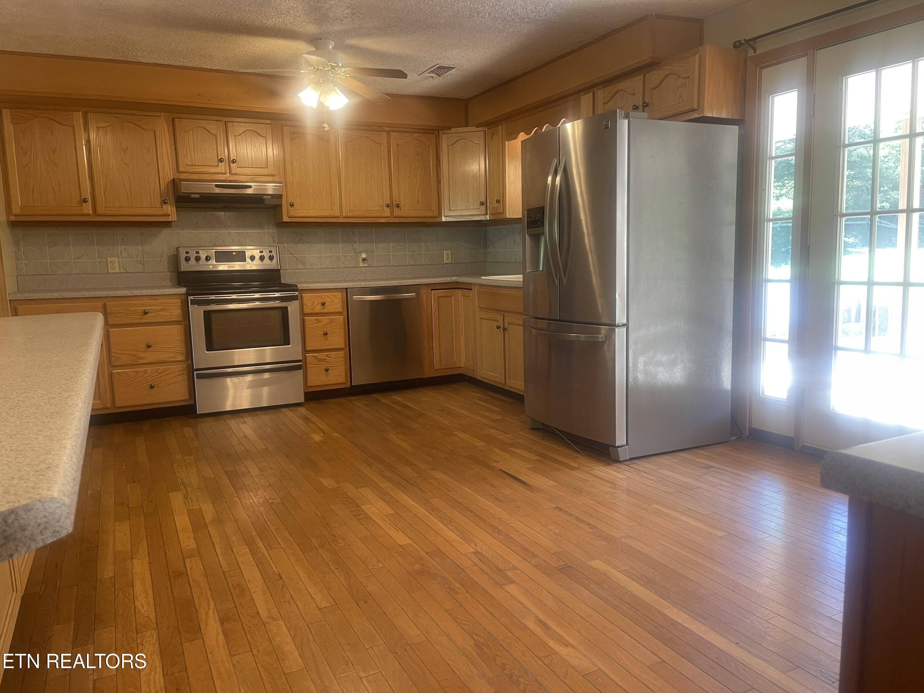 980 Blue Top Road Tazewell TN 37879