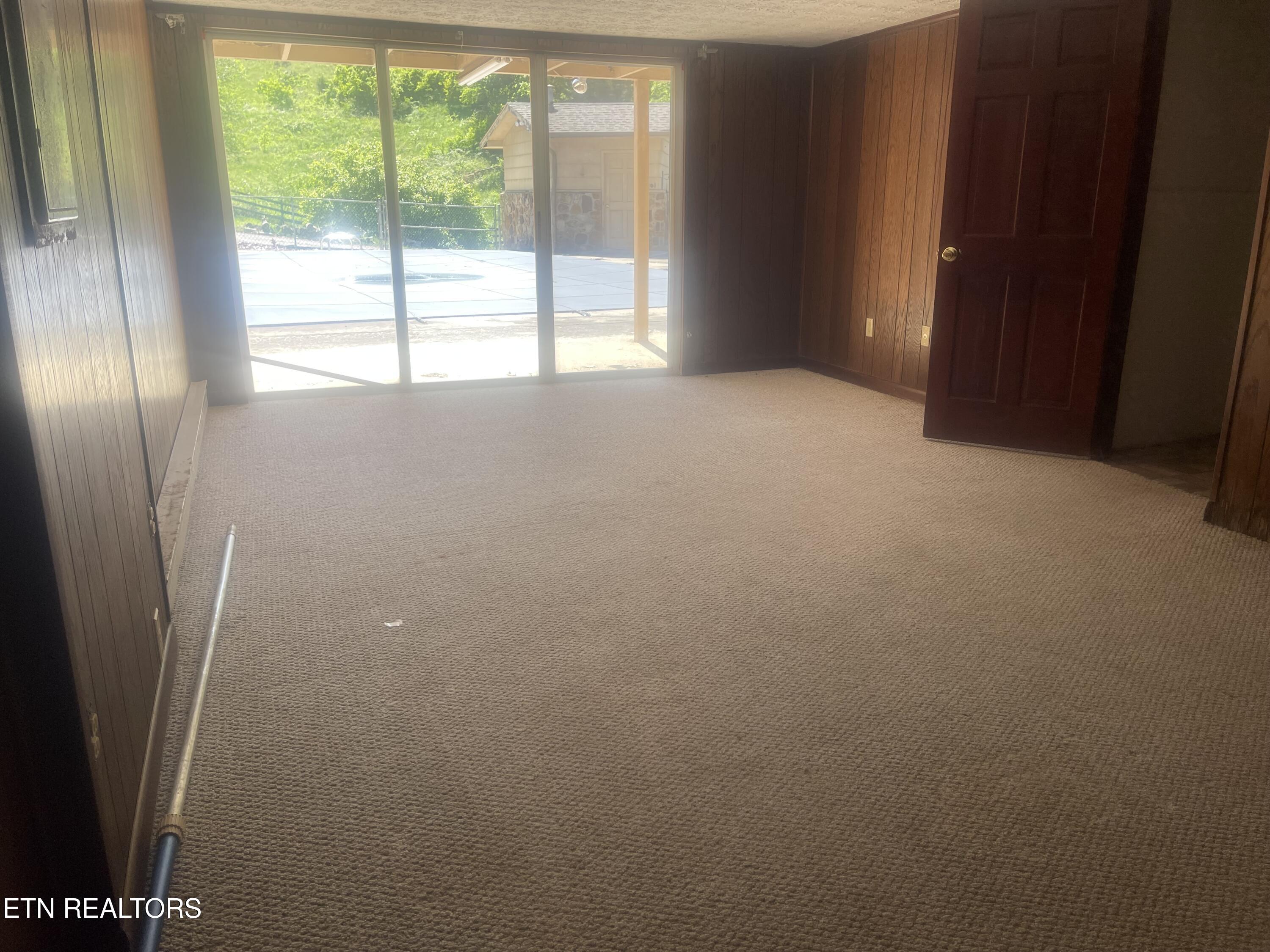 980 Blue Top Road Tazewell TN 37879