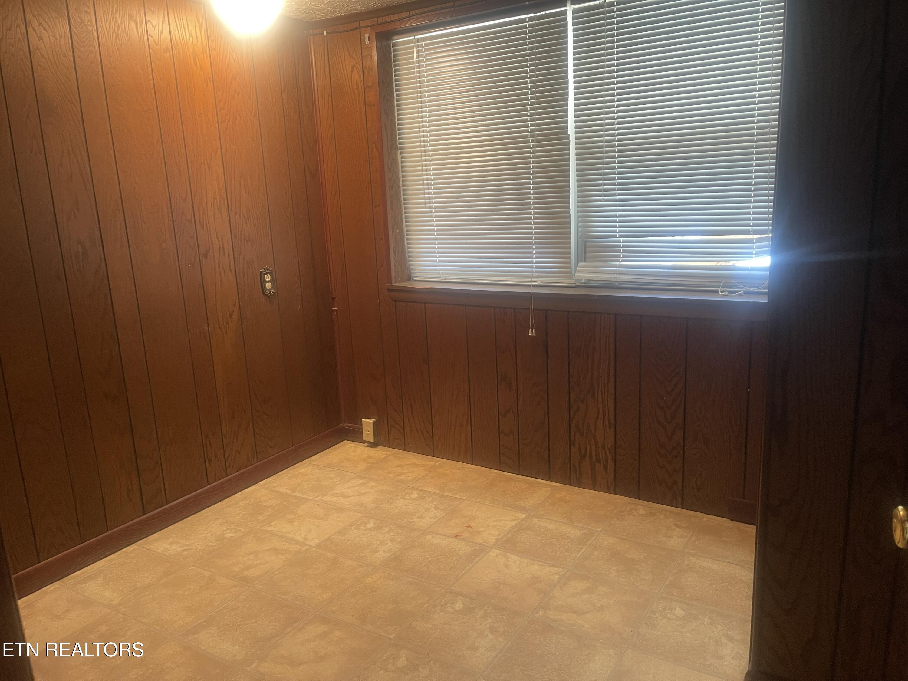 980 Blue Top Road Tazewell TN 37879