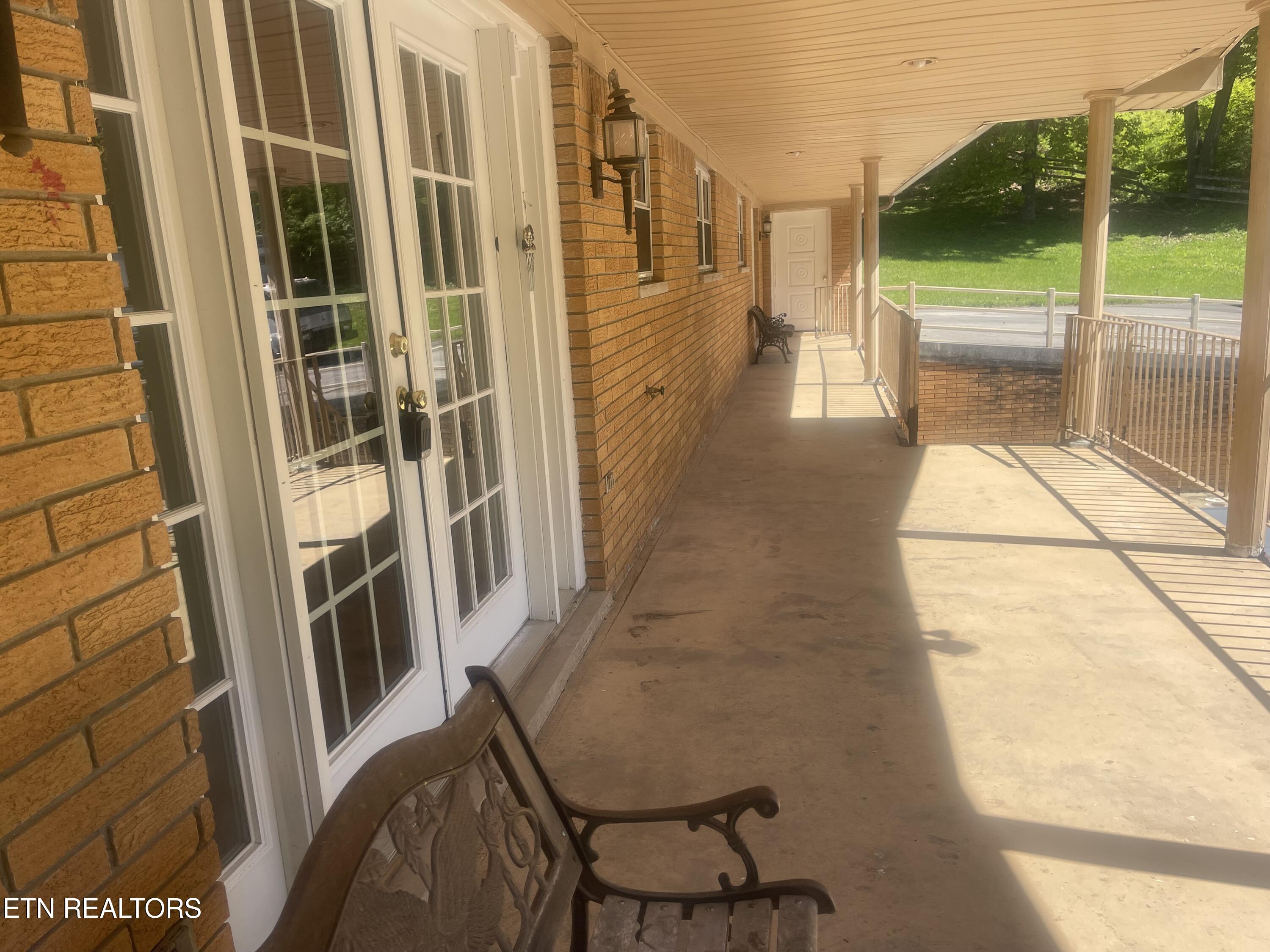 980 Blue Top Road Tazewell TN 37879