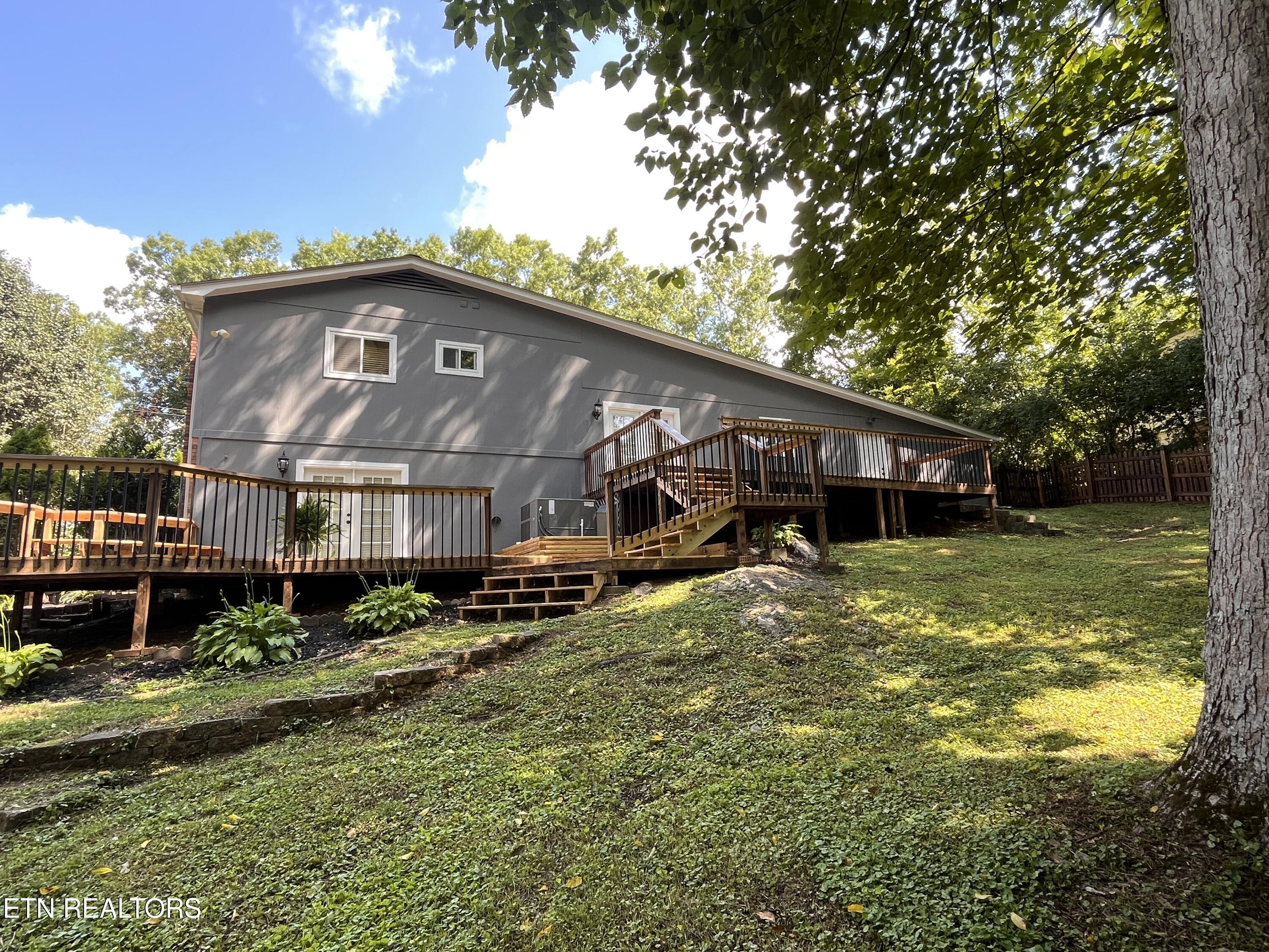 104 Clark Lane Oak Ridge TN 37830