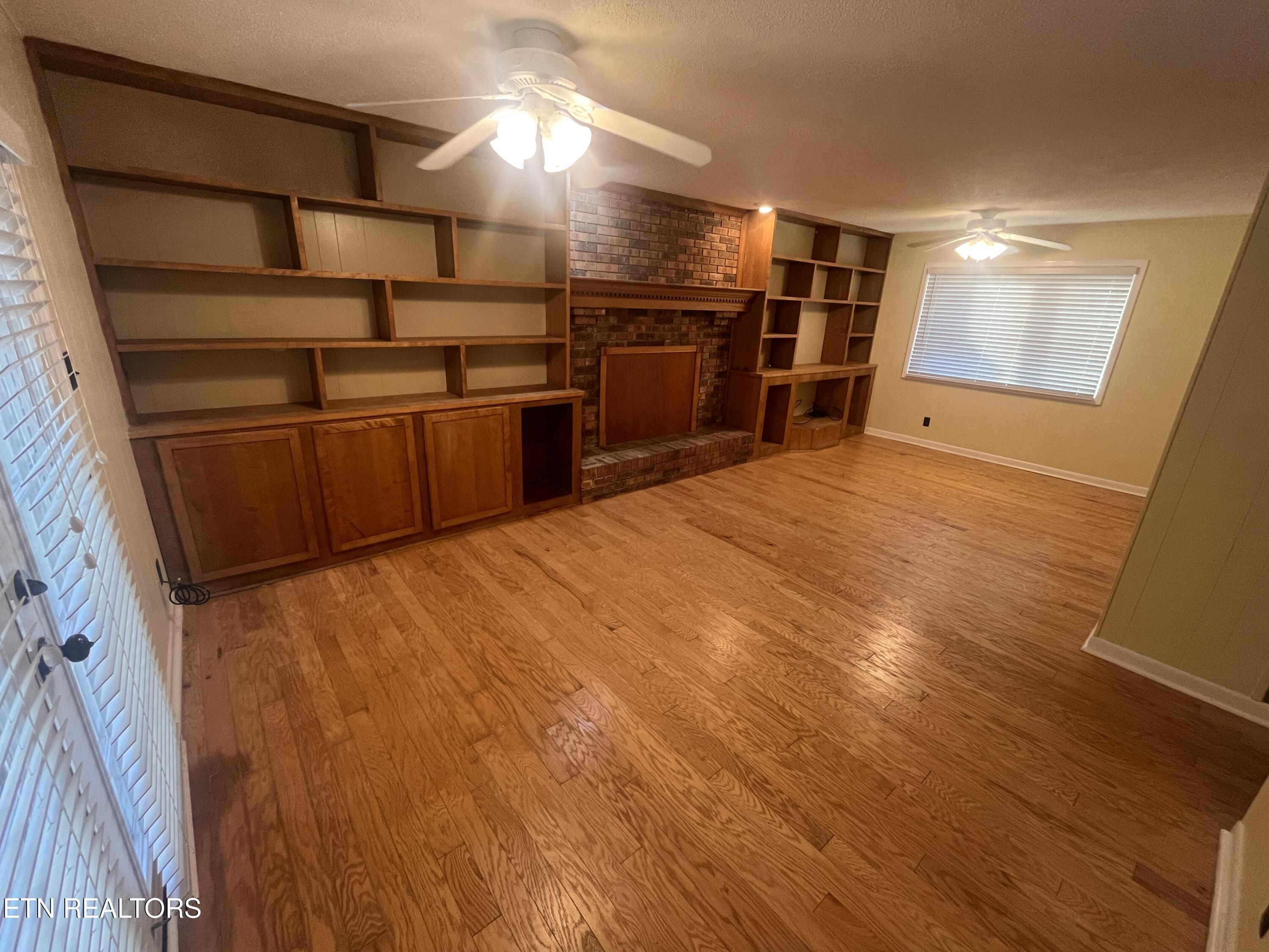 104 Clark Lane Oak Ridge TN 37830