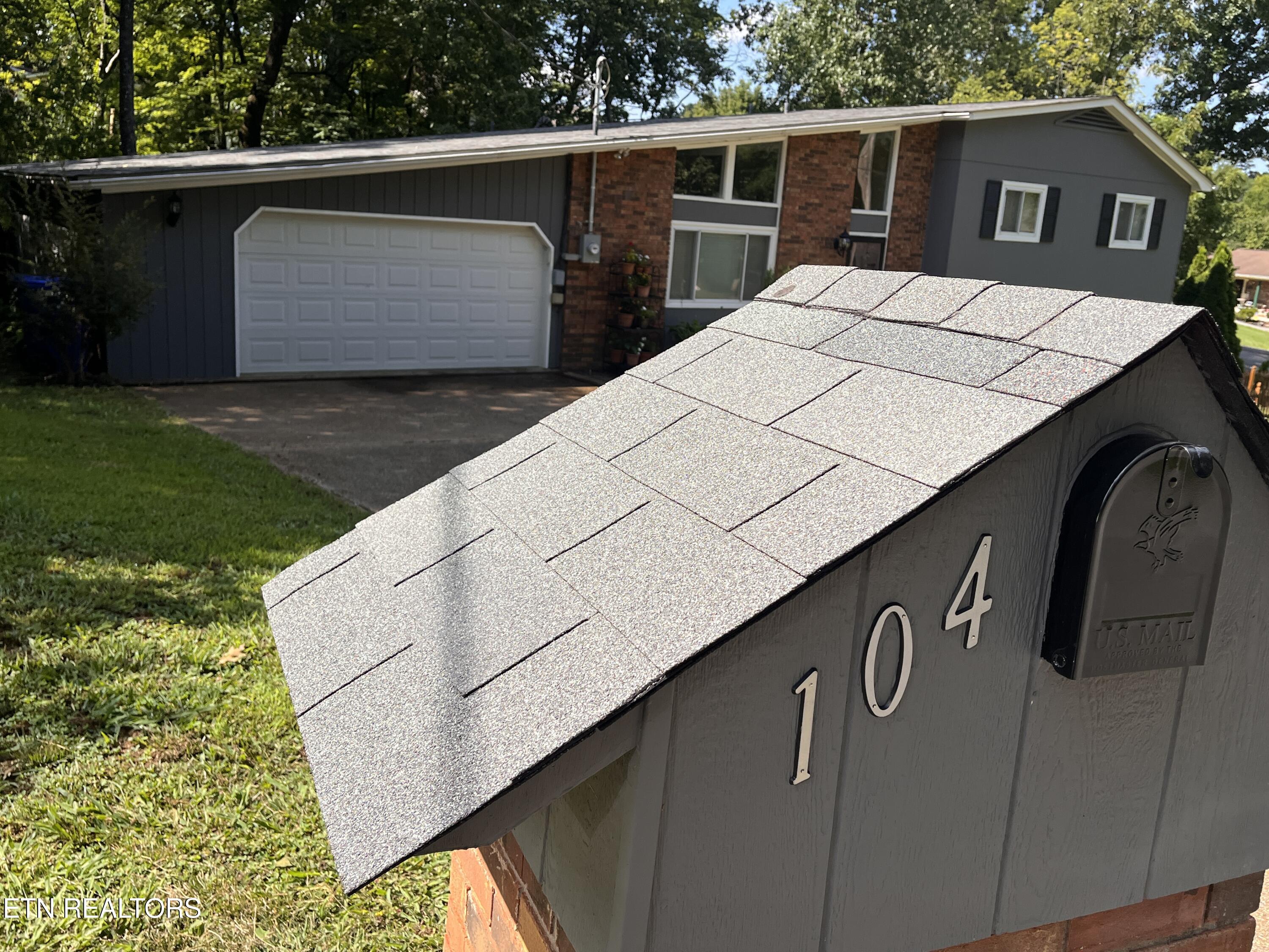 104 Clark Lane Oak Ridge TN 37830