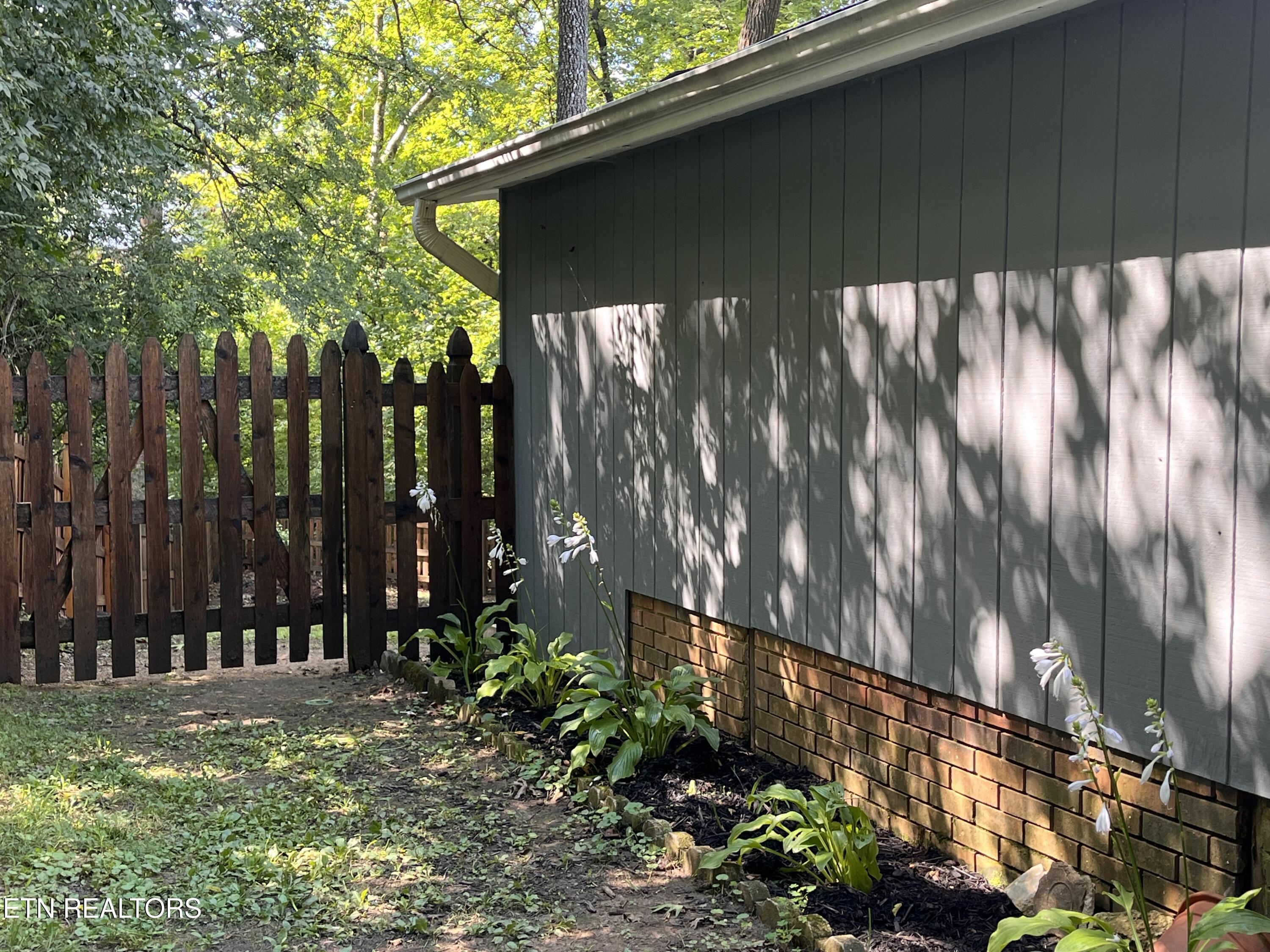 104 Clark Lane Oak Ridge TN 37830