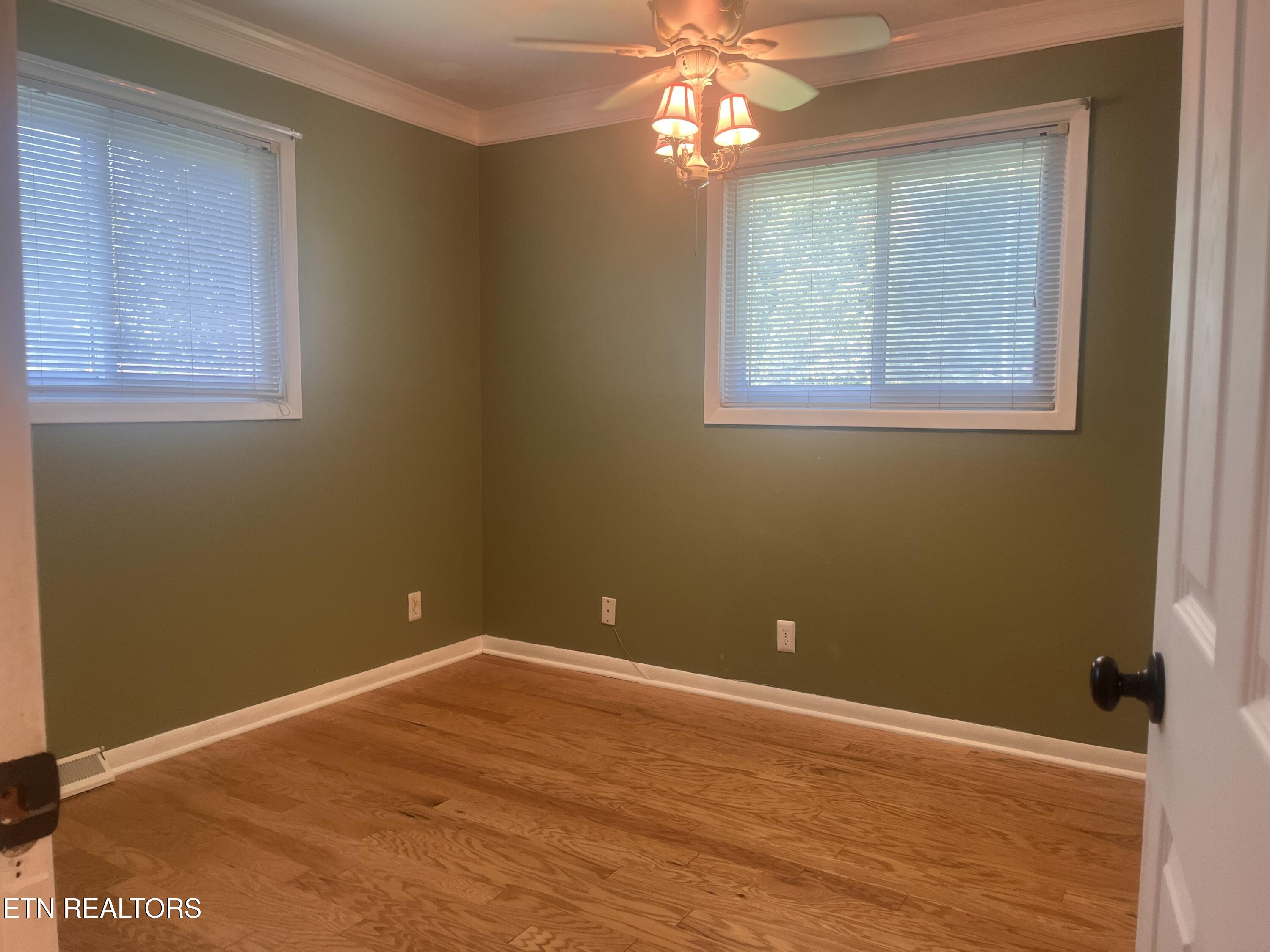 104 Clark Lane Oak Ridge TN 37830