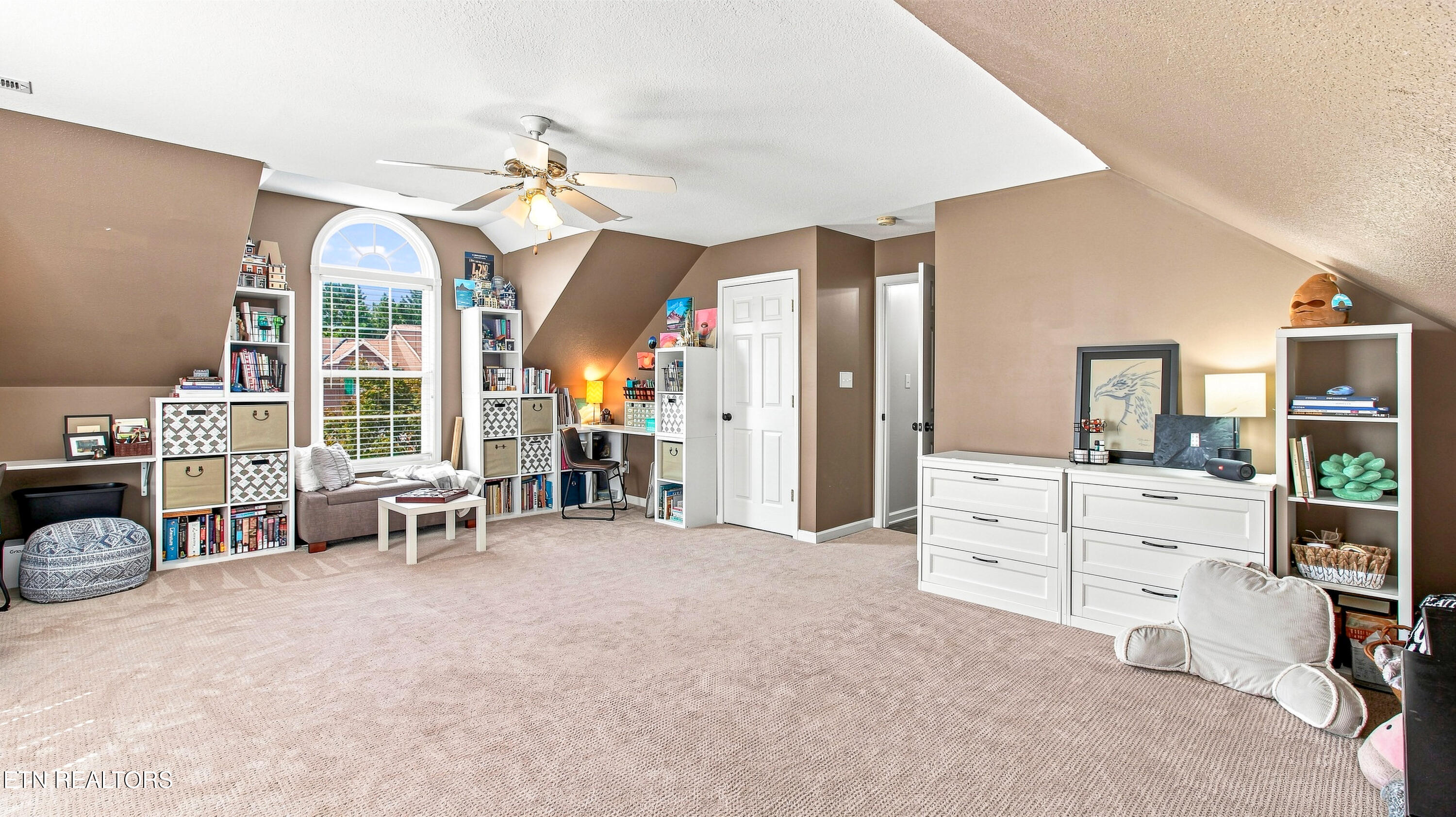 5826 Wall Flower Lane Knoxville TN 37924