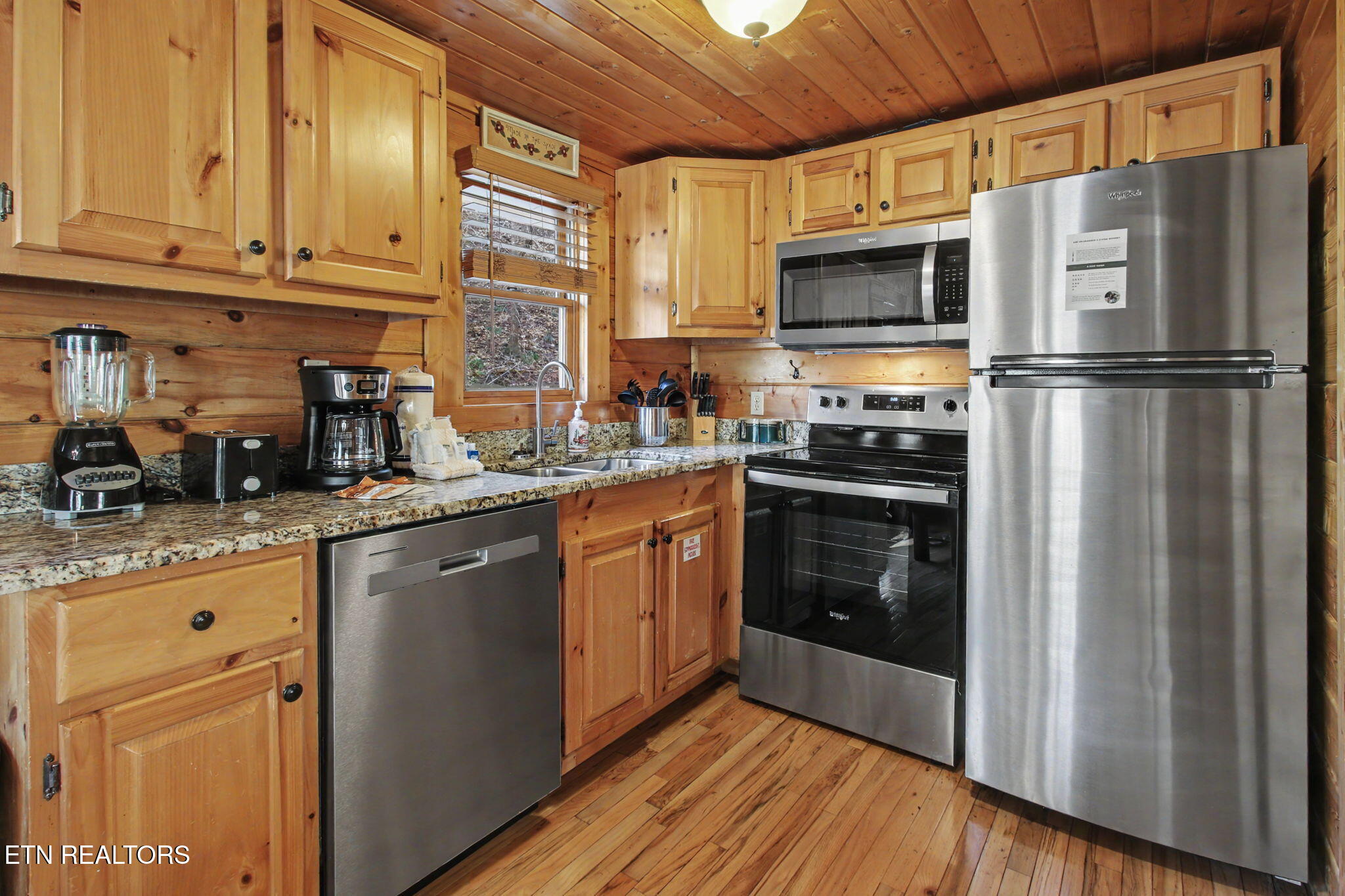 2244 Valley Mountain Way Sevierville TN 37862