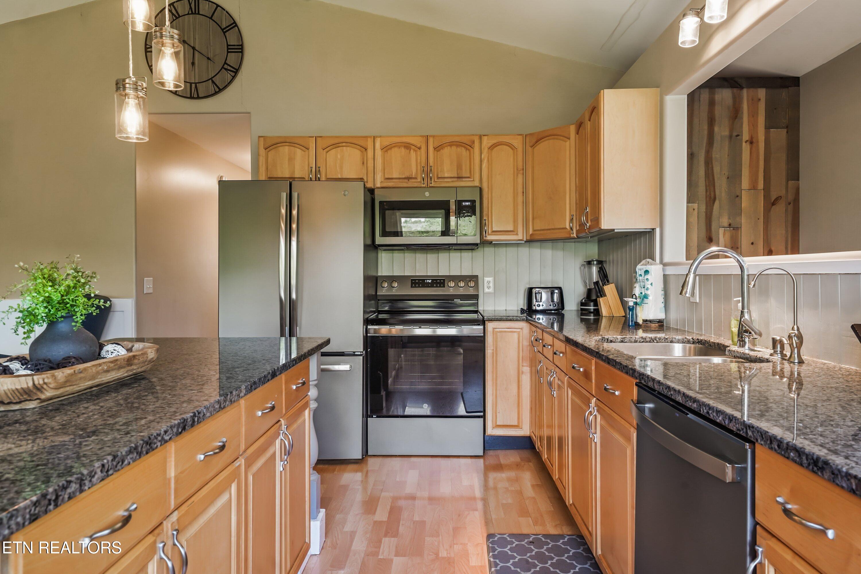 120 Fred King Lane Sevierville TN 37876