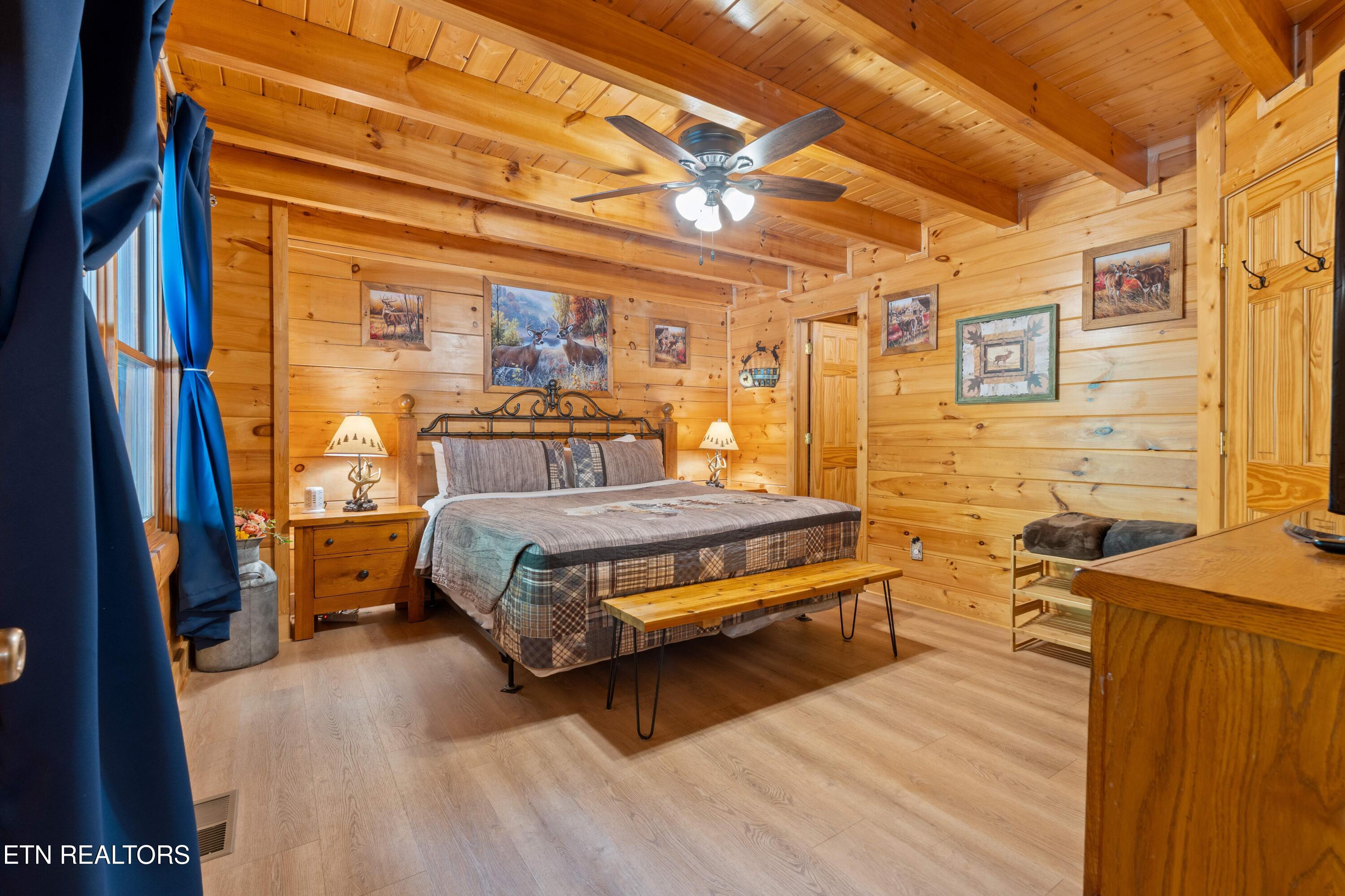 2068 Bear Haven Way Sevierville TN 37876