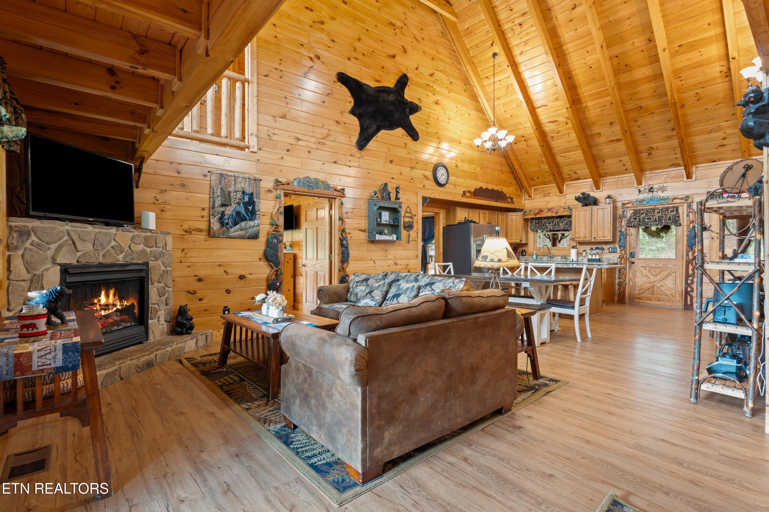 2068 Bear Haven Way Sevierville TN 37876