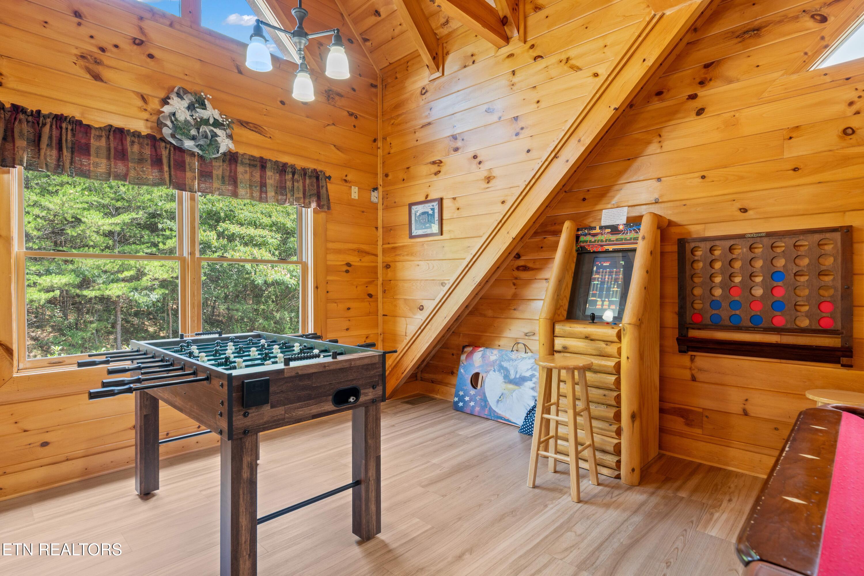 2068 Bear Haven Way Sevierville TN 37876