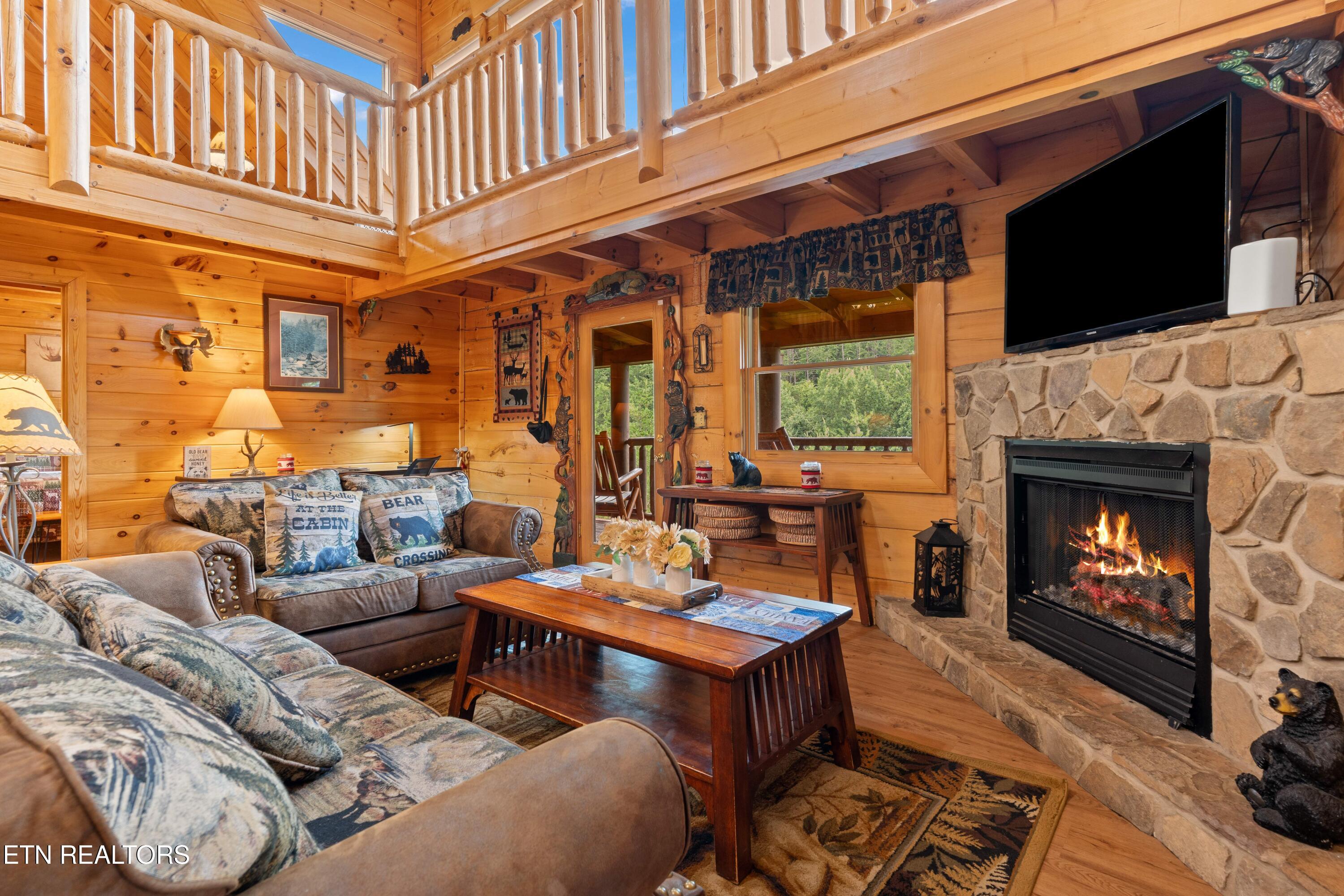 2068 Bear Haven Way Sevierville TN 37876