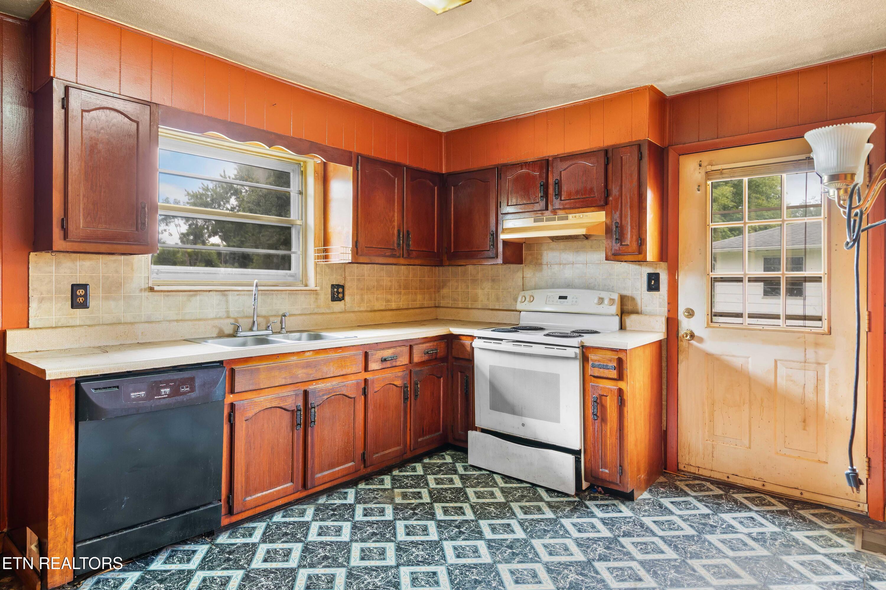 296 Campbell Drive Bean Station TN 37708
