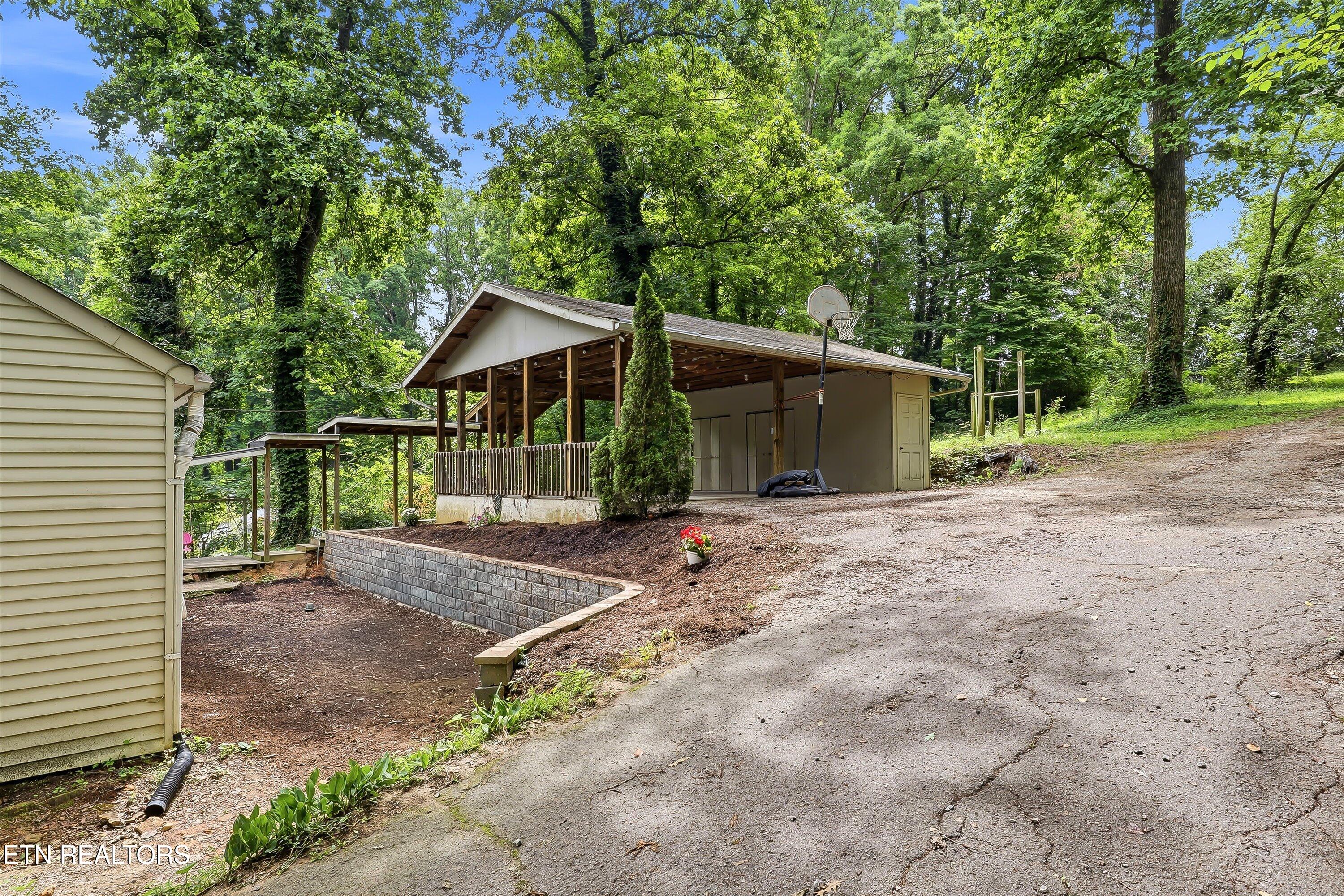 639 River Road Loudon TN 37774