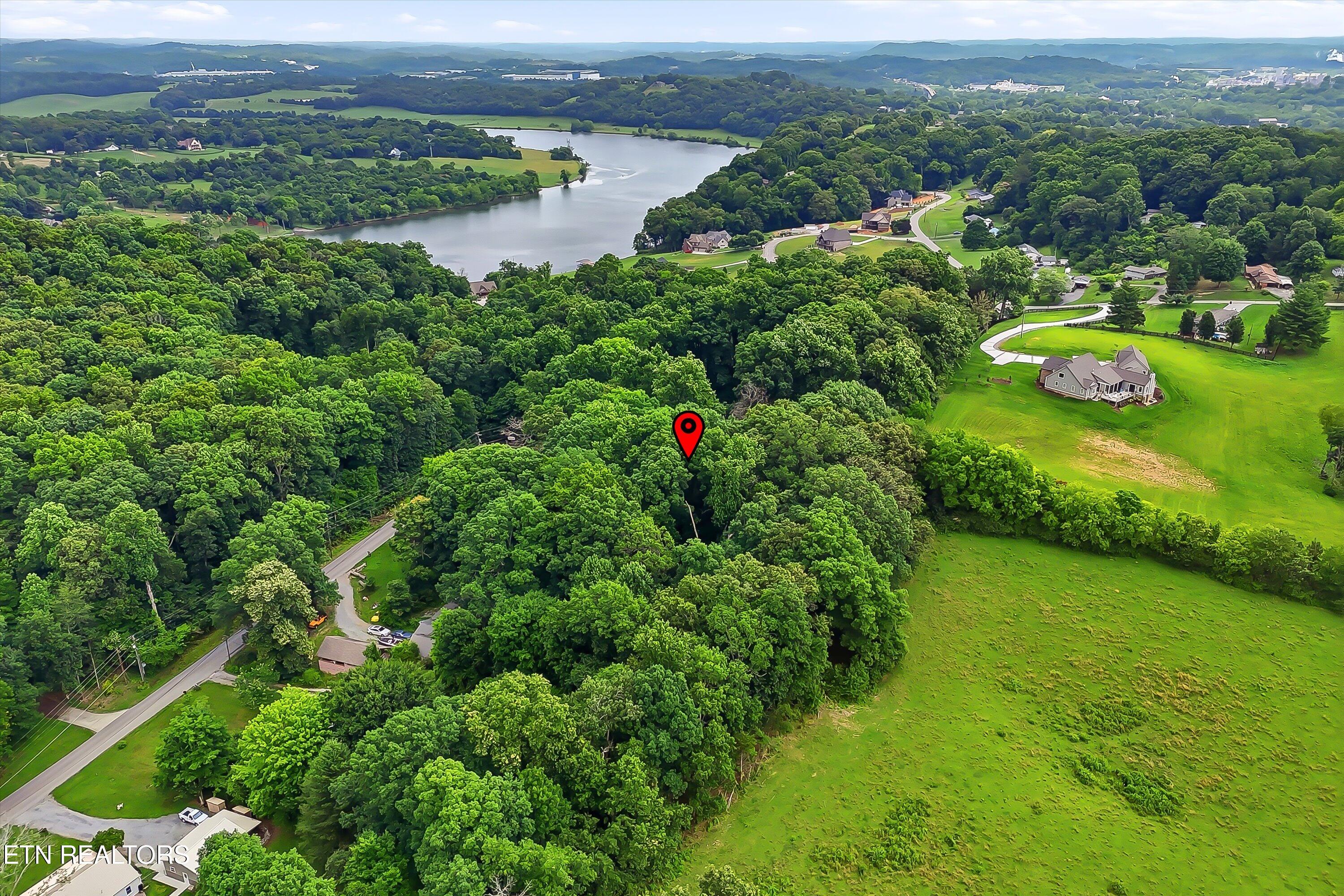 639 River Road Loudon TN 37774