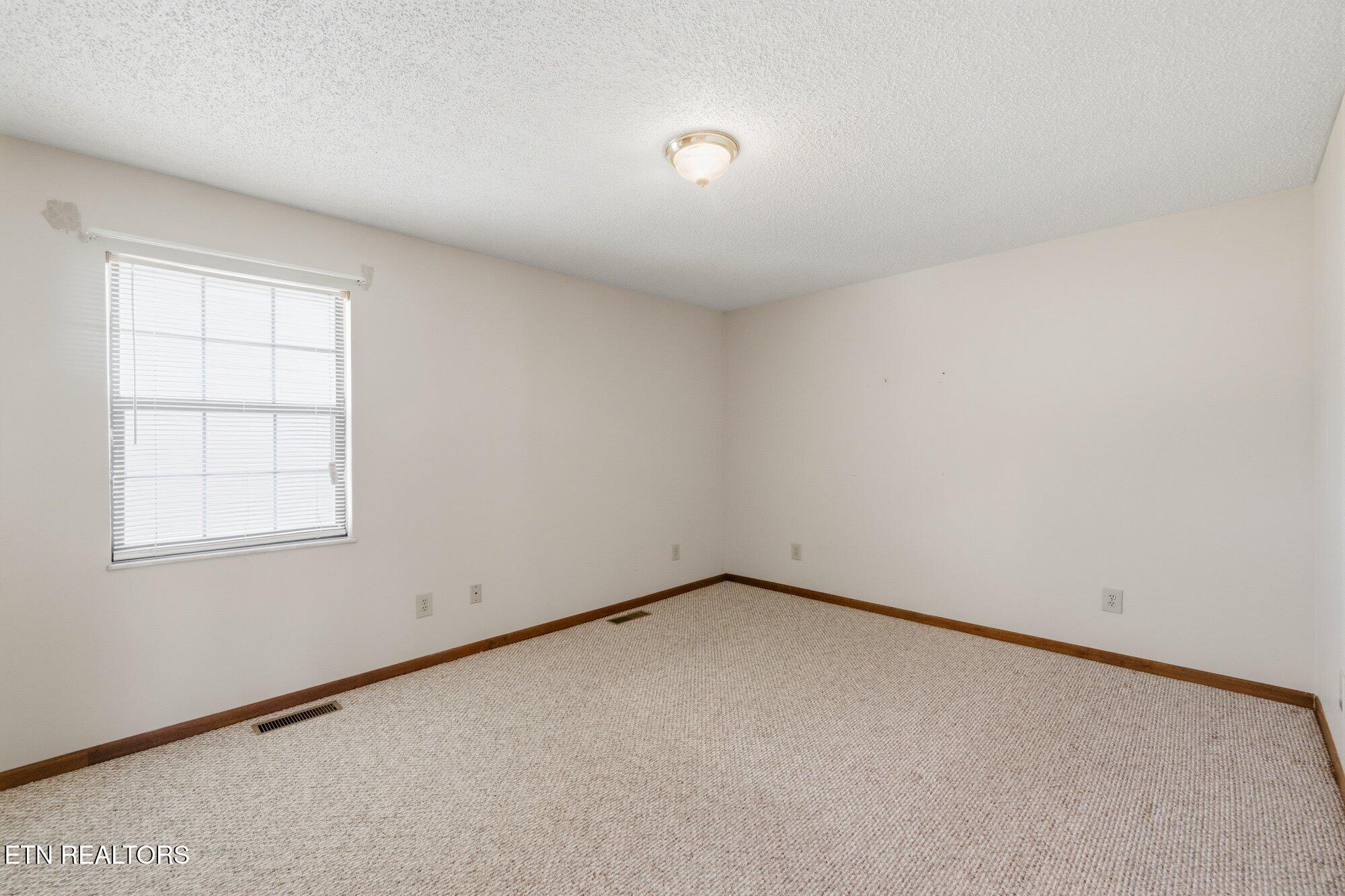 709 Old Highway 68 Sweetwater TN 37874