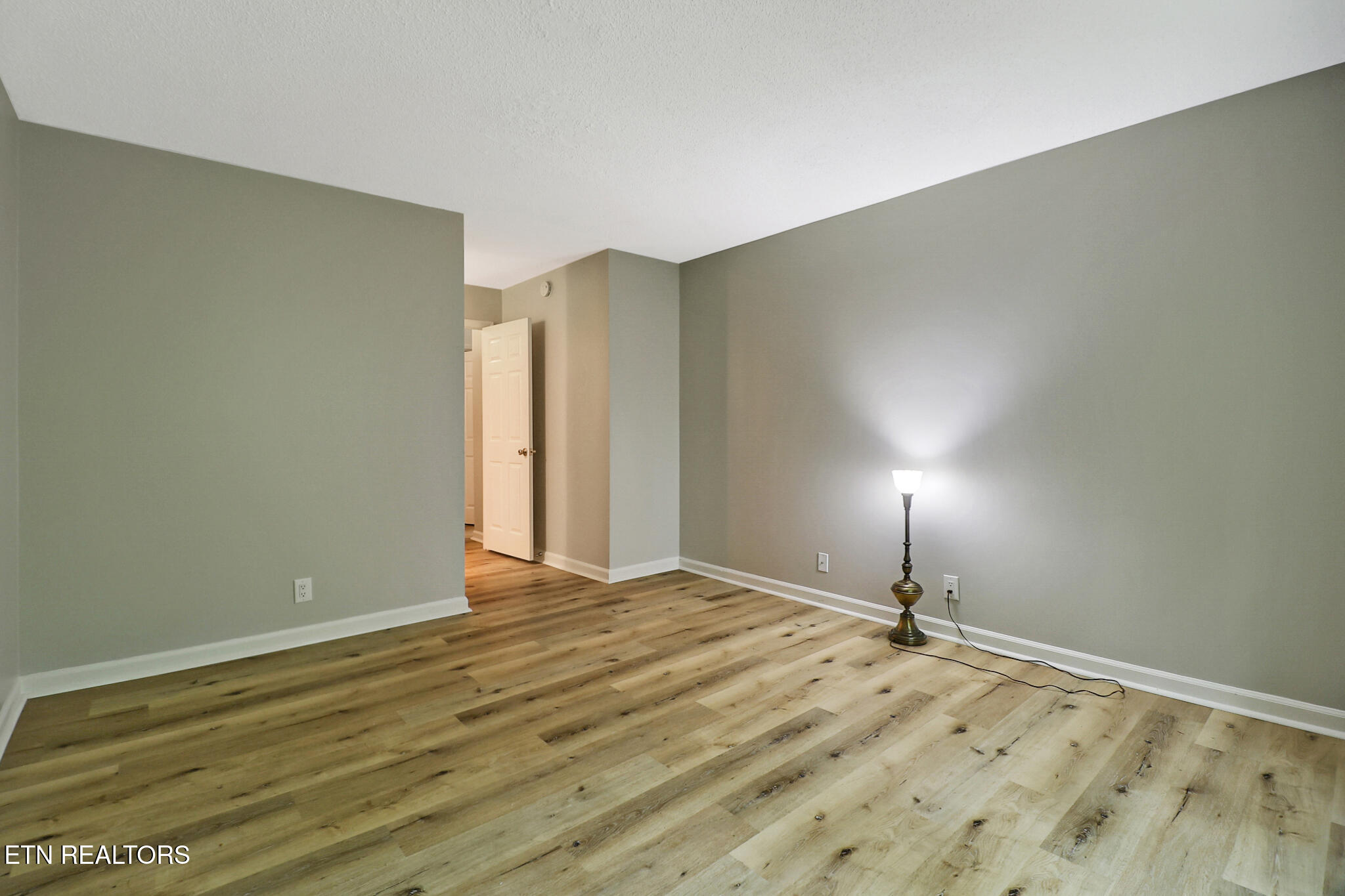 41 Hickory Cove Lane Crossville TN 38558