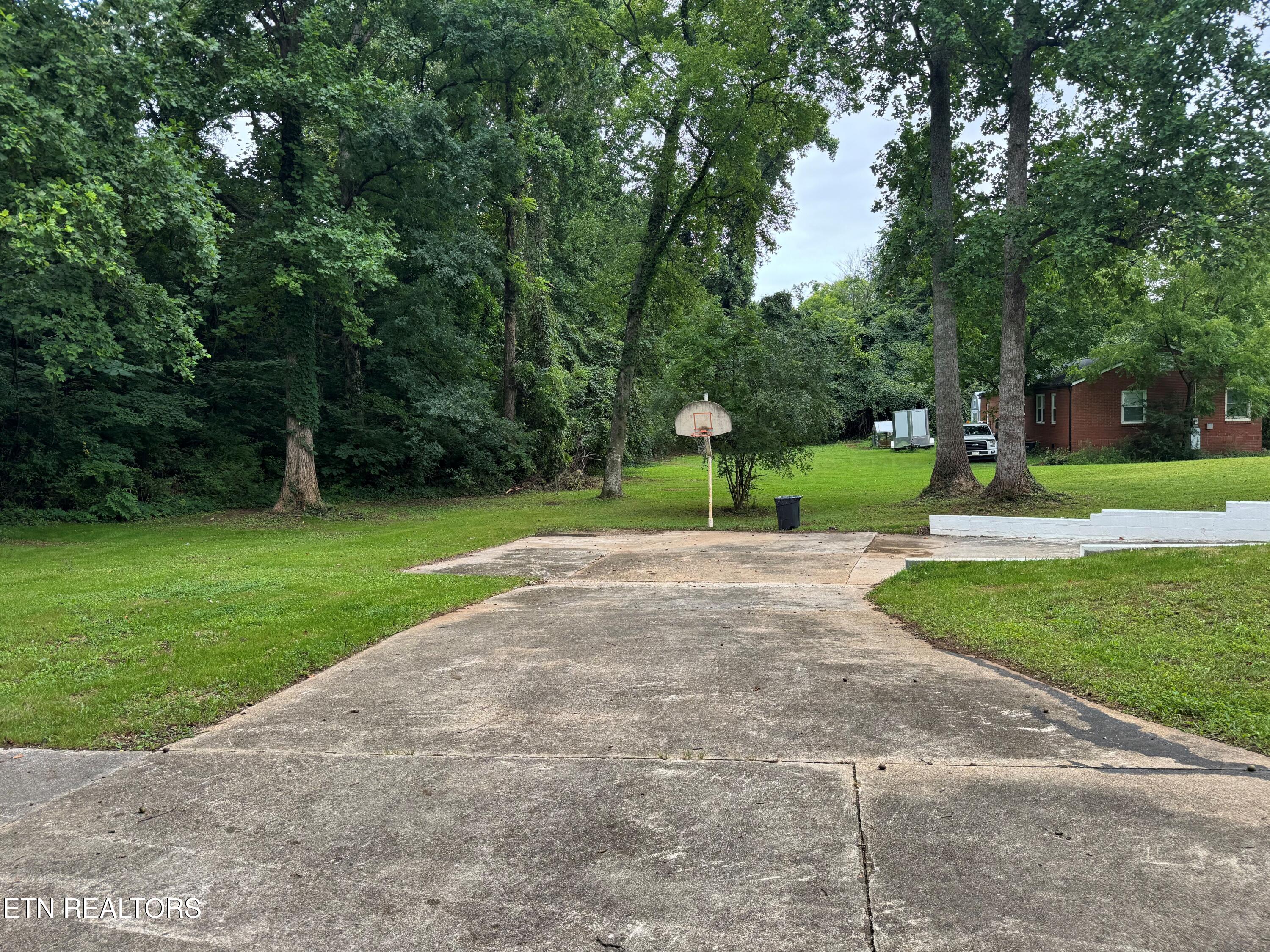 1218 Cassell Drive Knoxville TN 37912
